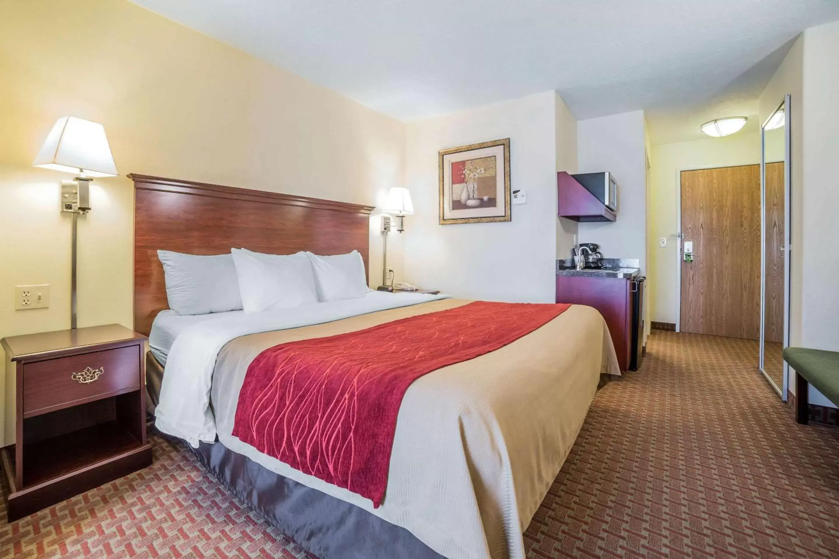 Photo of the whole room, Bed in Comfort Inn & Suites Rock Springs-Green River