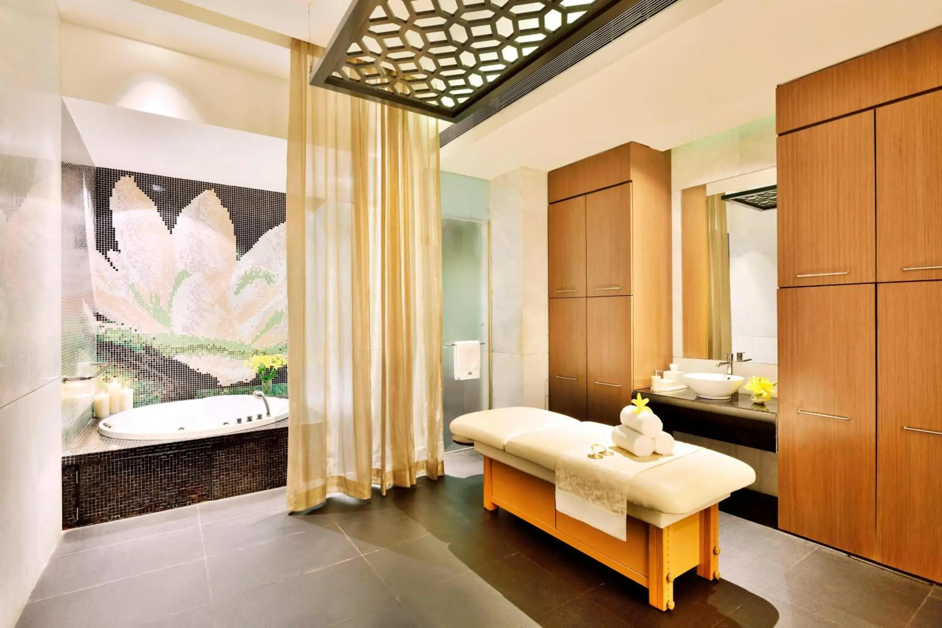 Spa and wellness centre/facilities, Bathroom in The Westin Hyderabad Mindspace