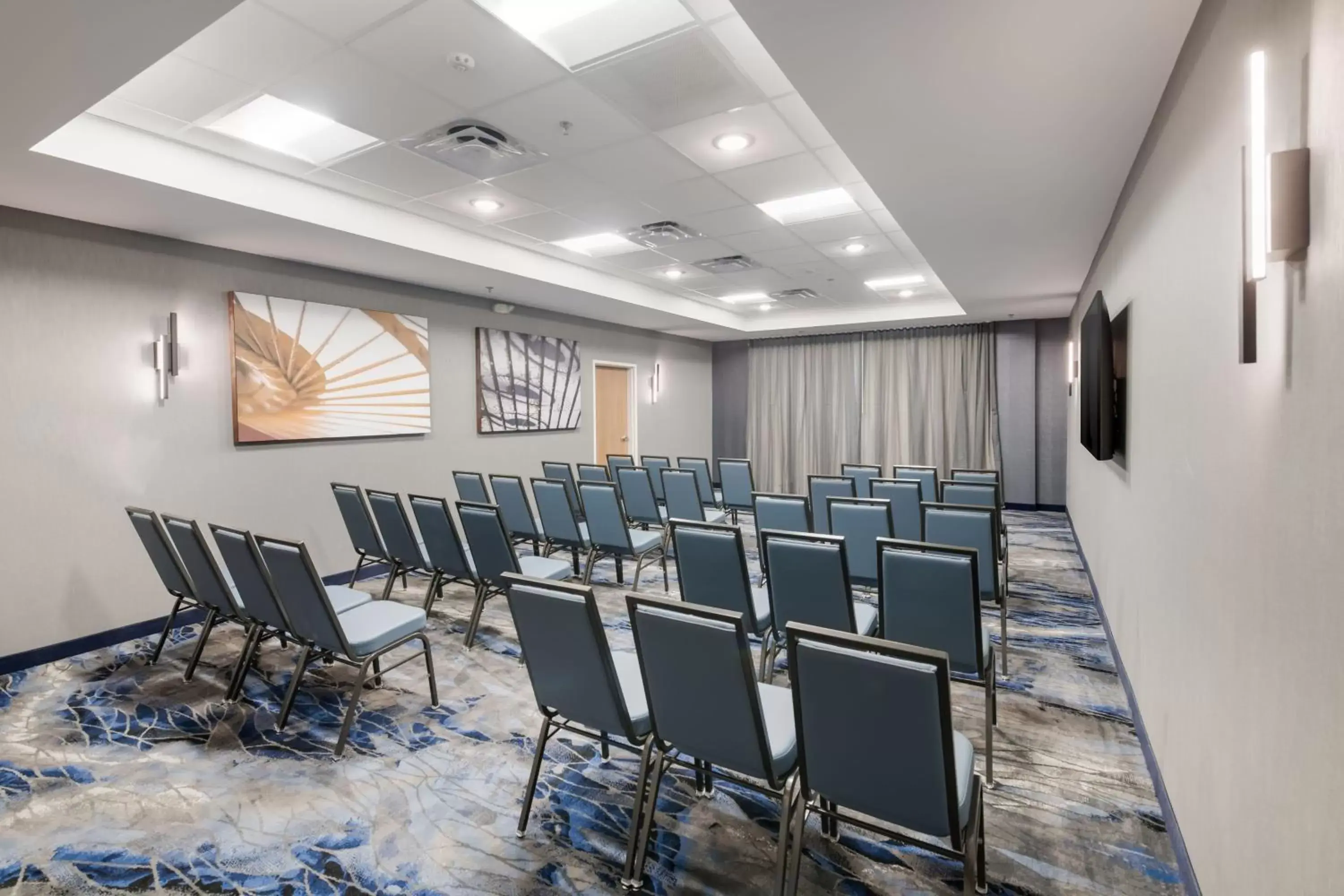 Meeting/conference room in Fairfield by Marriott Inn & Suites Virginia Beach Town Center