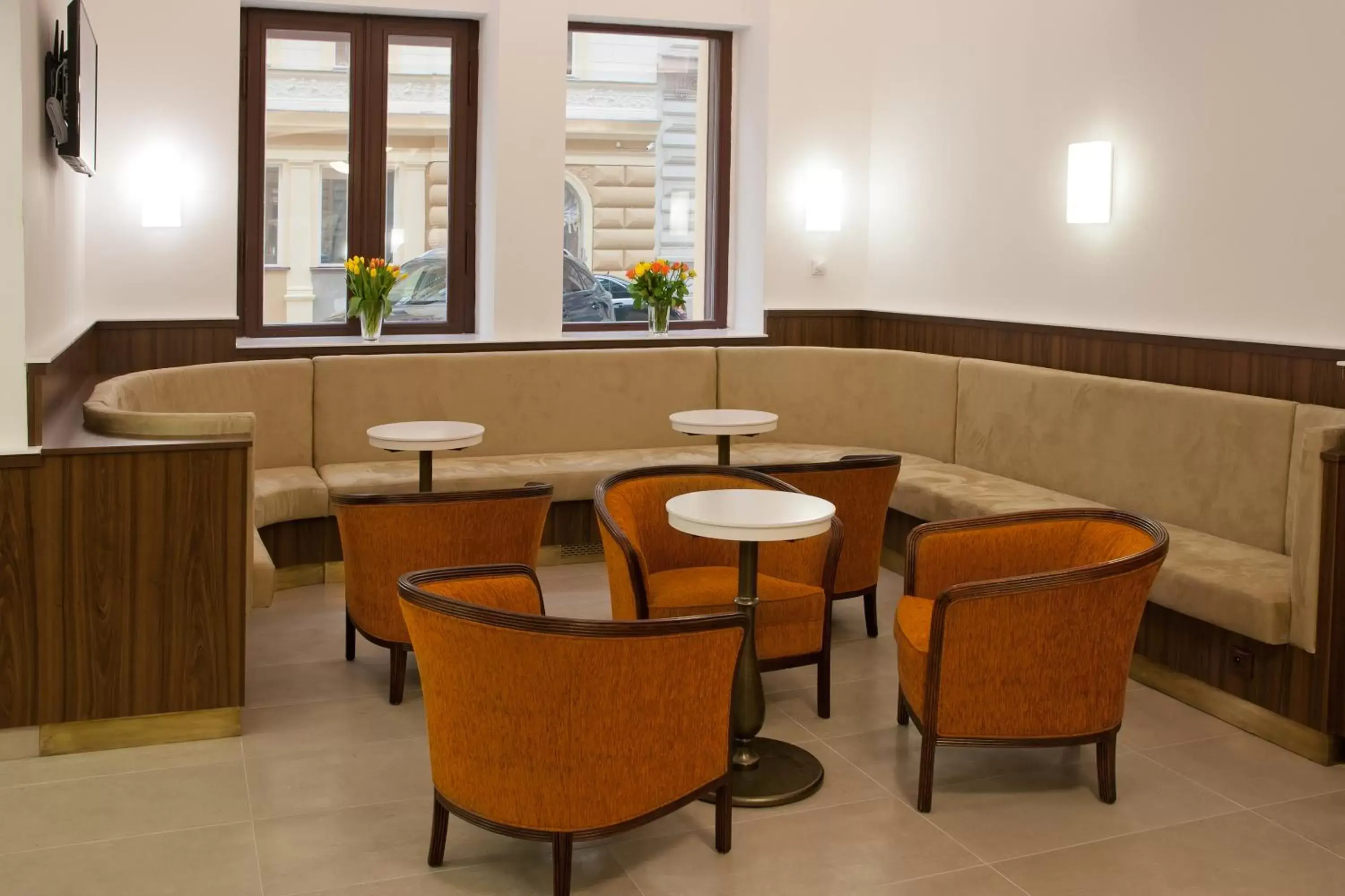 Lobby or reception, Lounge/Bar in Hotel Ambiance