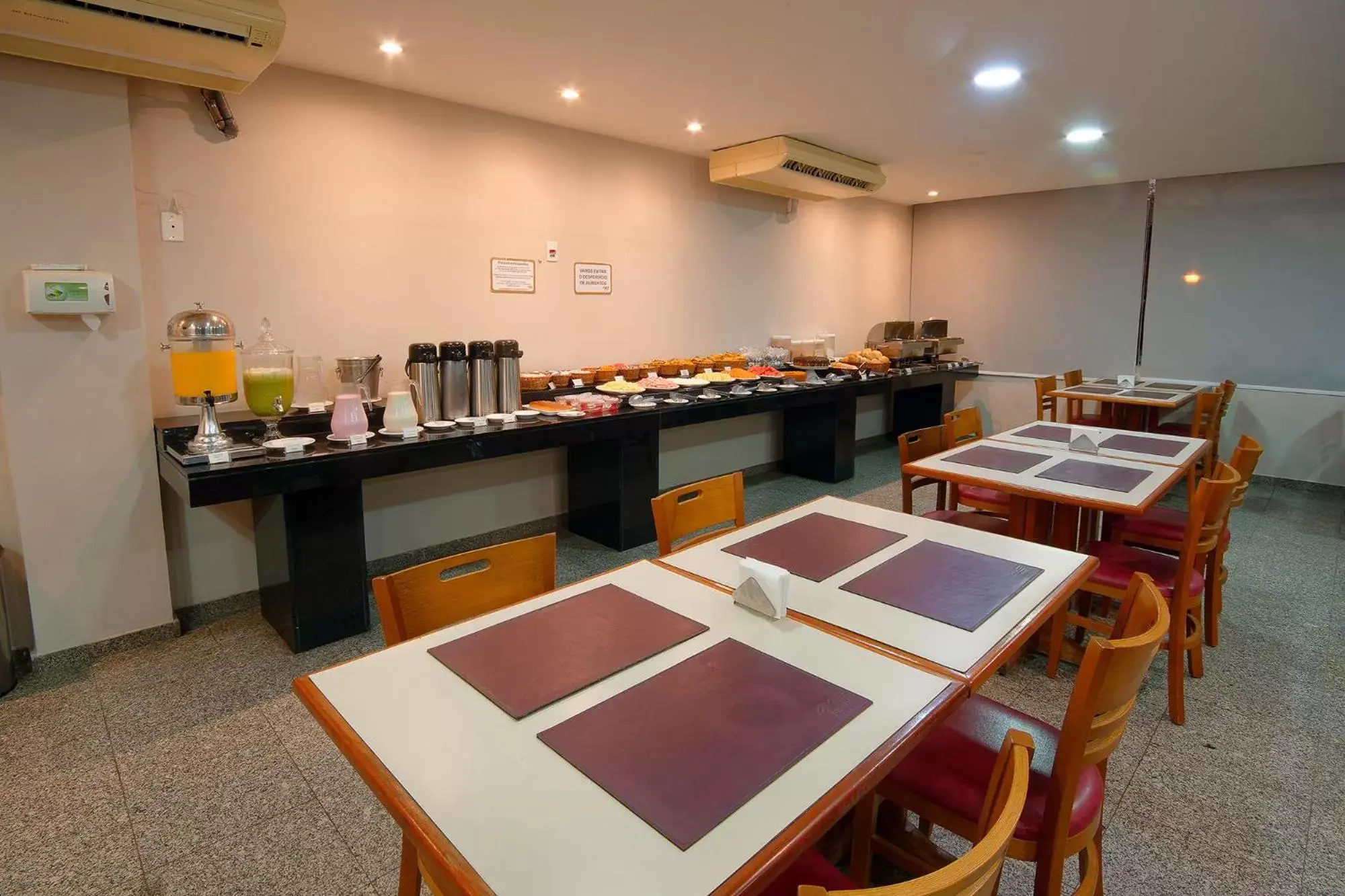 Restaurant/places to eat in Fênix Hotel Campinas Restaurant/places to eat in Fênix Hotel Campinas