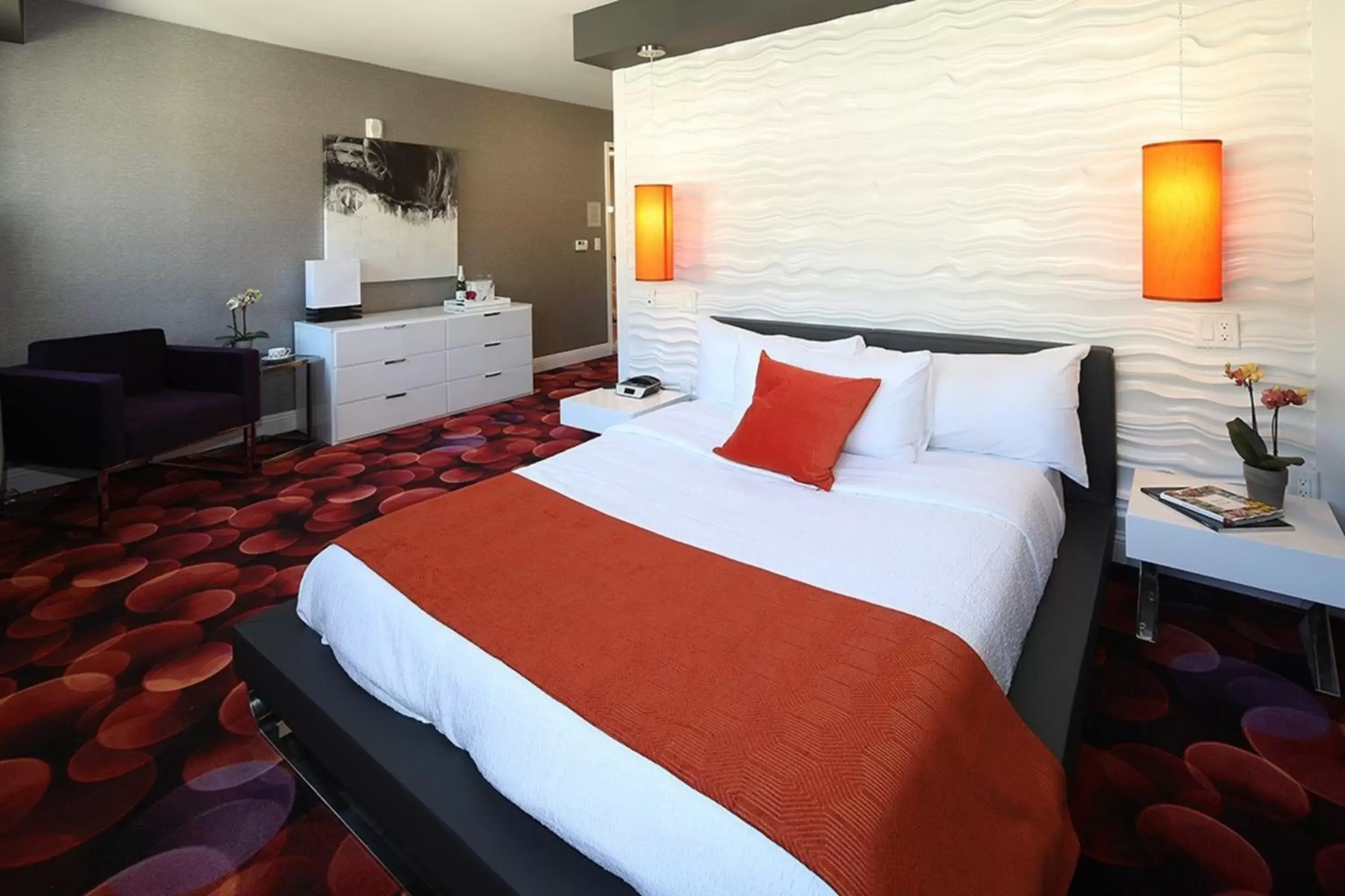 Bed in Lexen Hotel - Hollywood