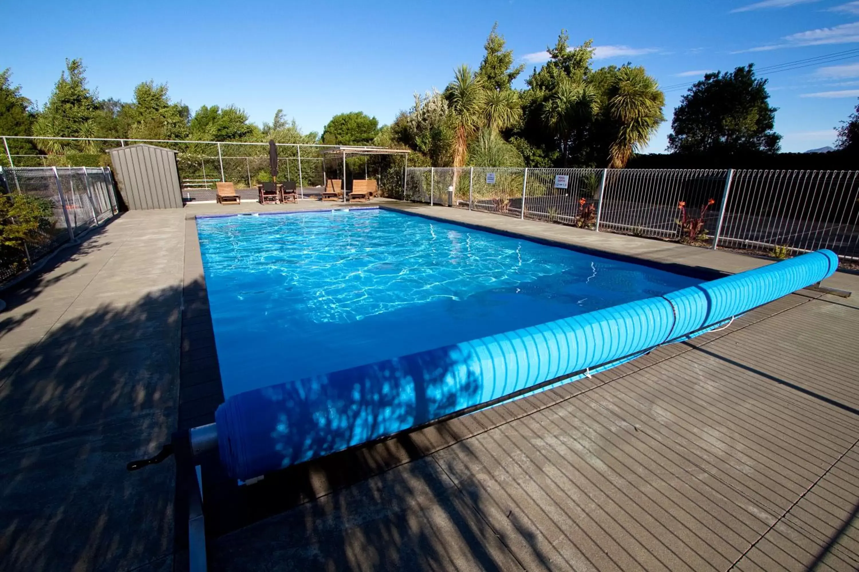 , Swimming Pool in Vintners Retreat