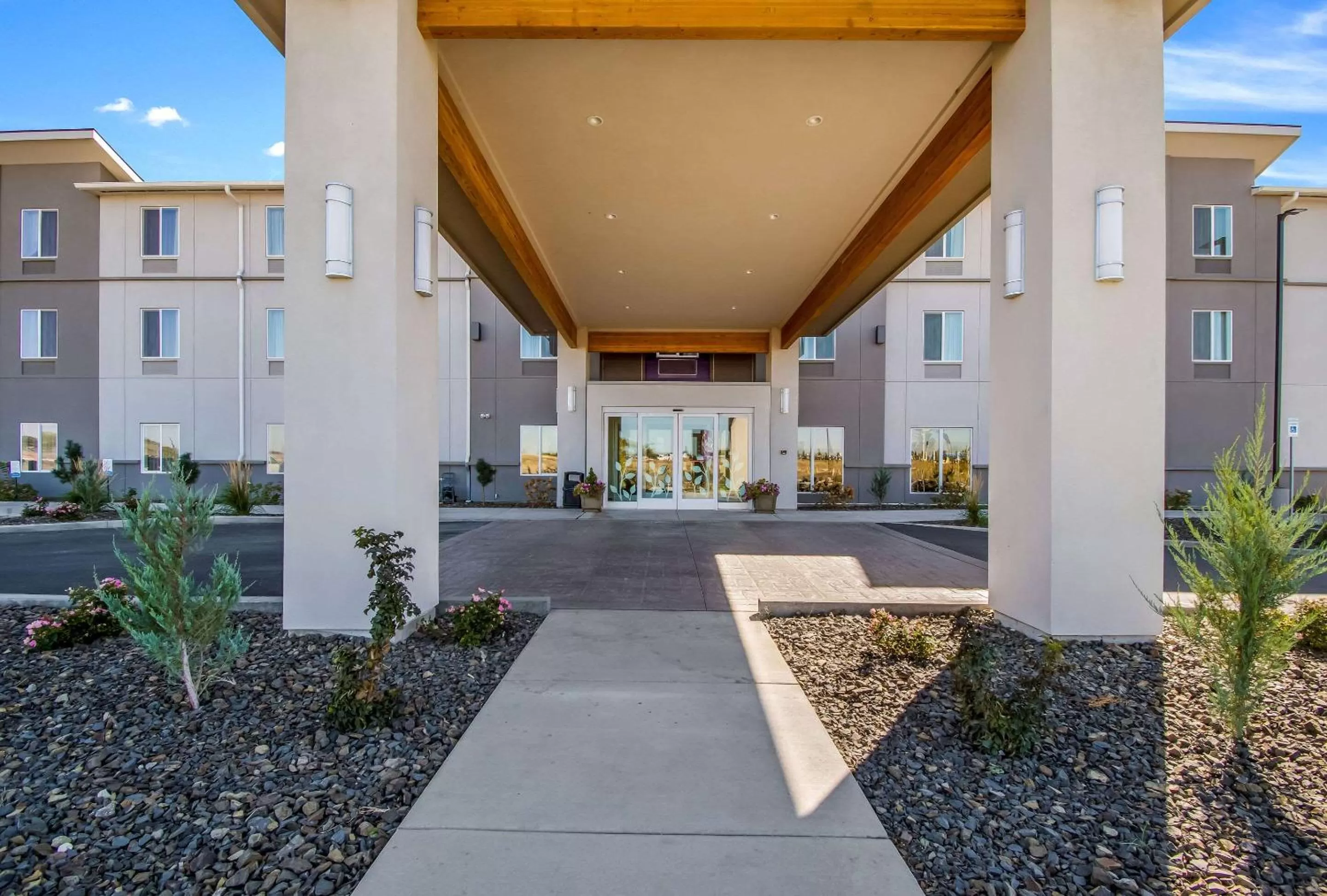 Property building in Sleep Inn Boardman