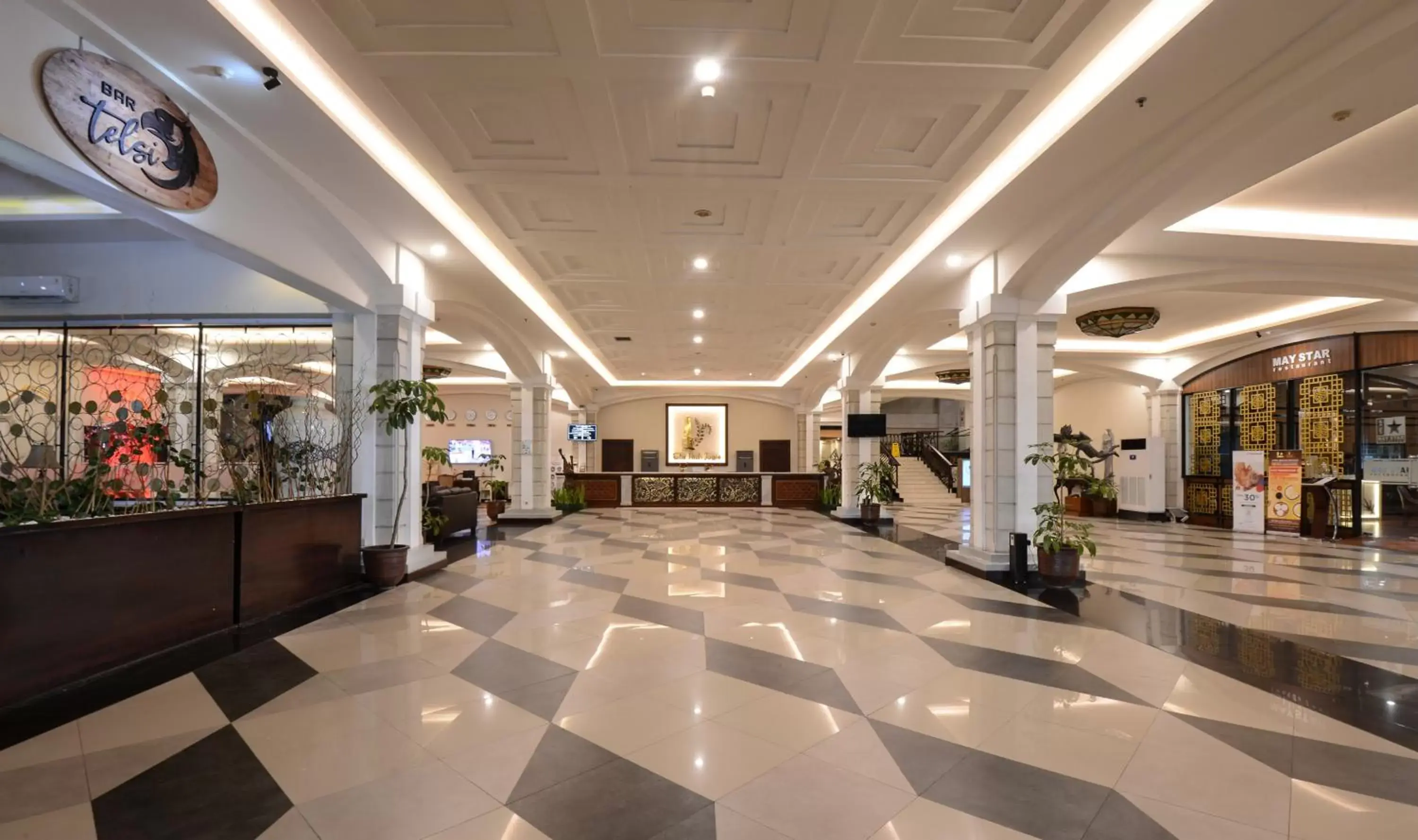 Lobby or reception, Lobby/Reception in The Rich Jogja Hotel