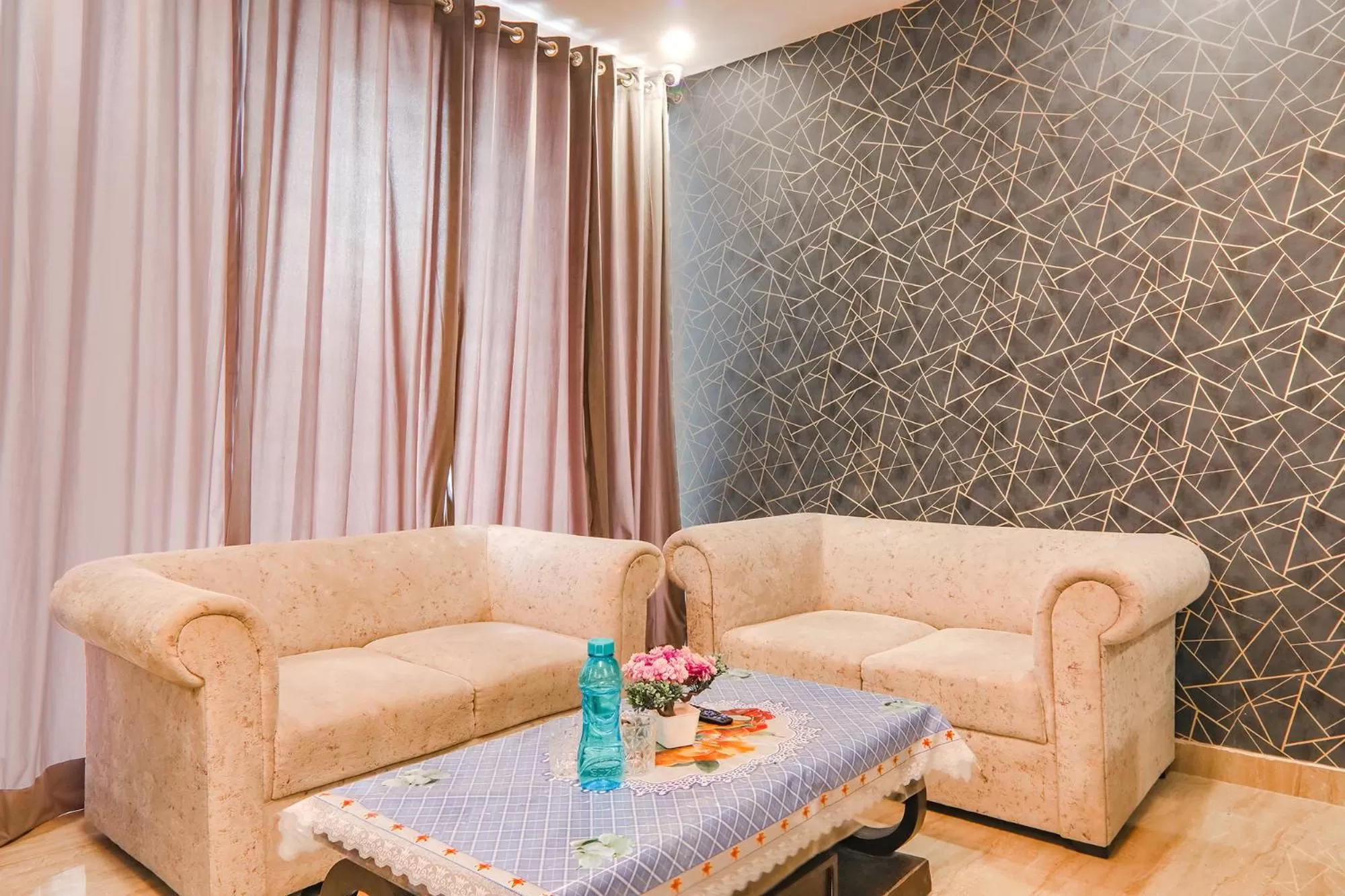 Seating Area in FabHotel Silver Stone Inn