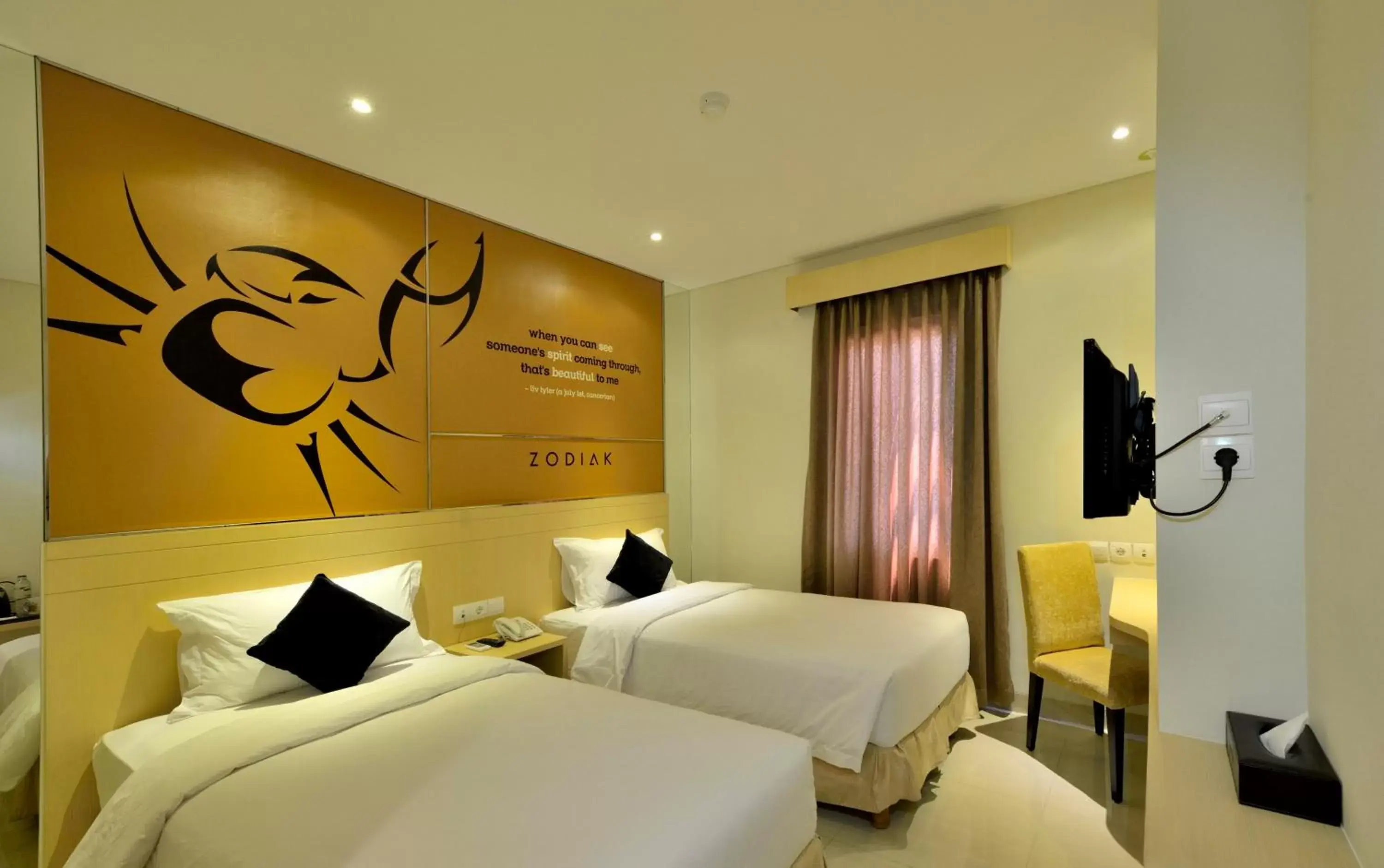 Day, Bed in Zodiak Asia Afrika by KAGUM Hotels