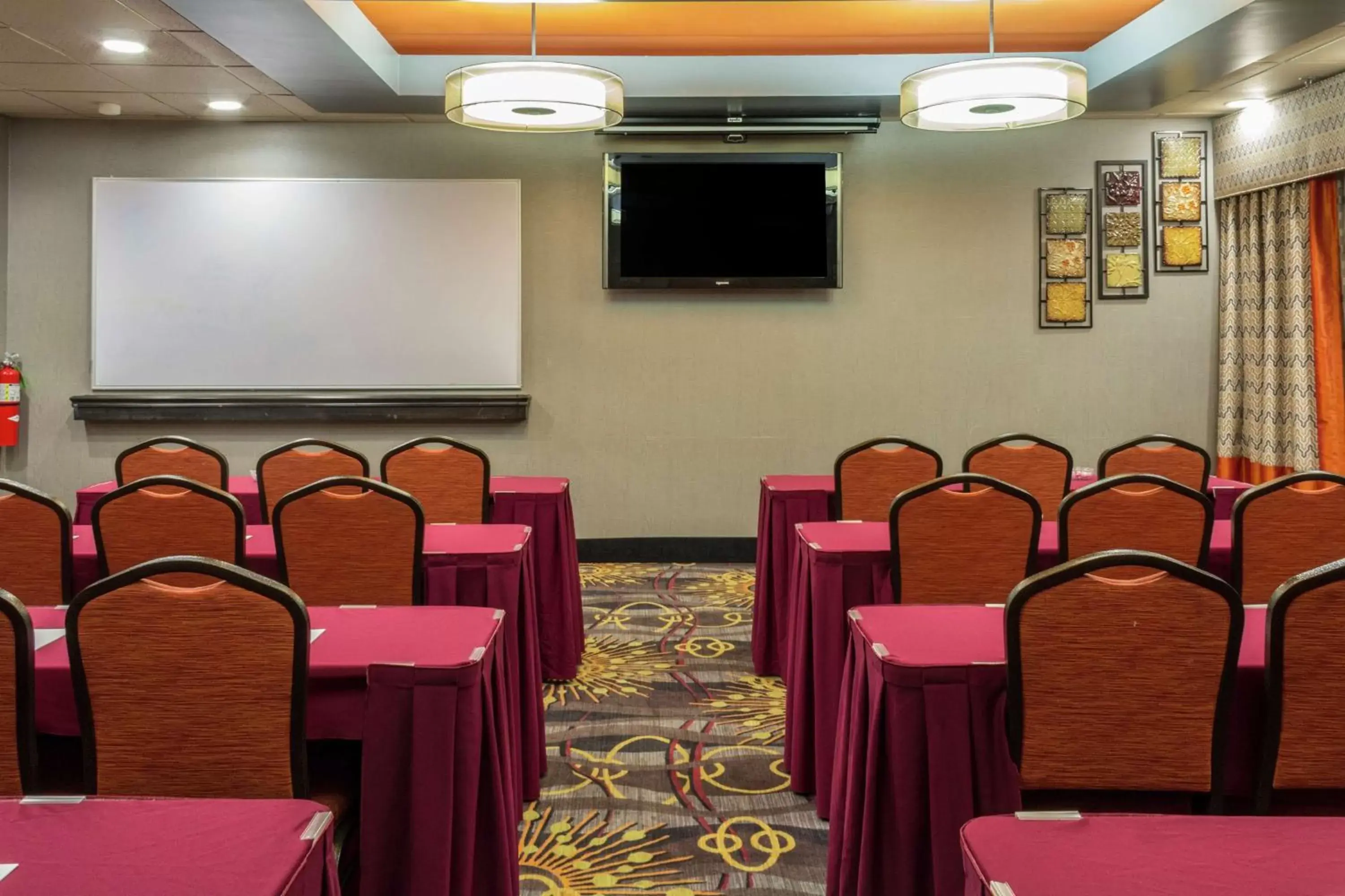 Meeting/conference room in Hampton Inn Clinton