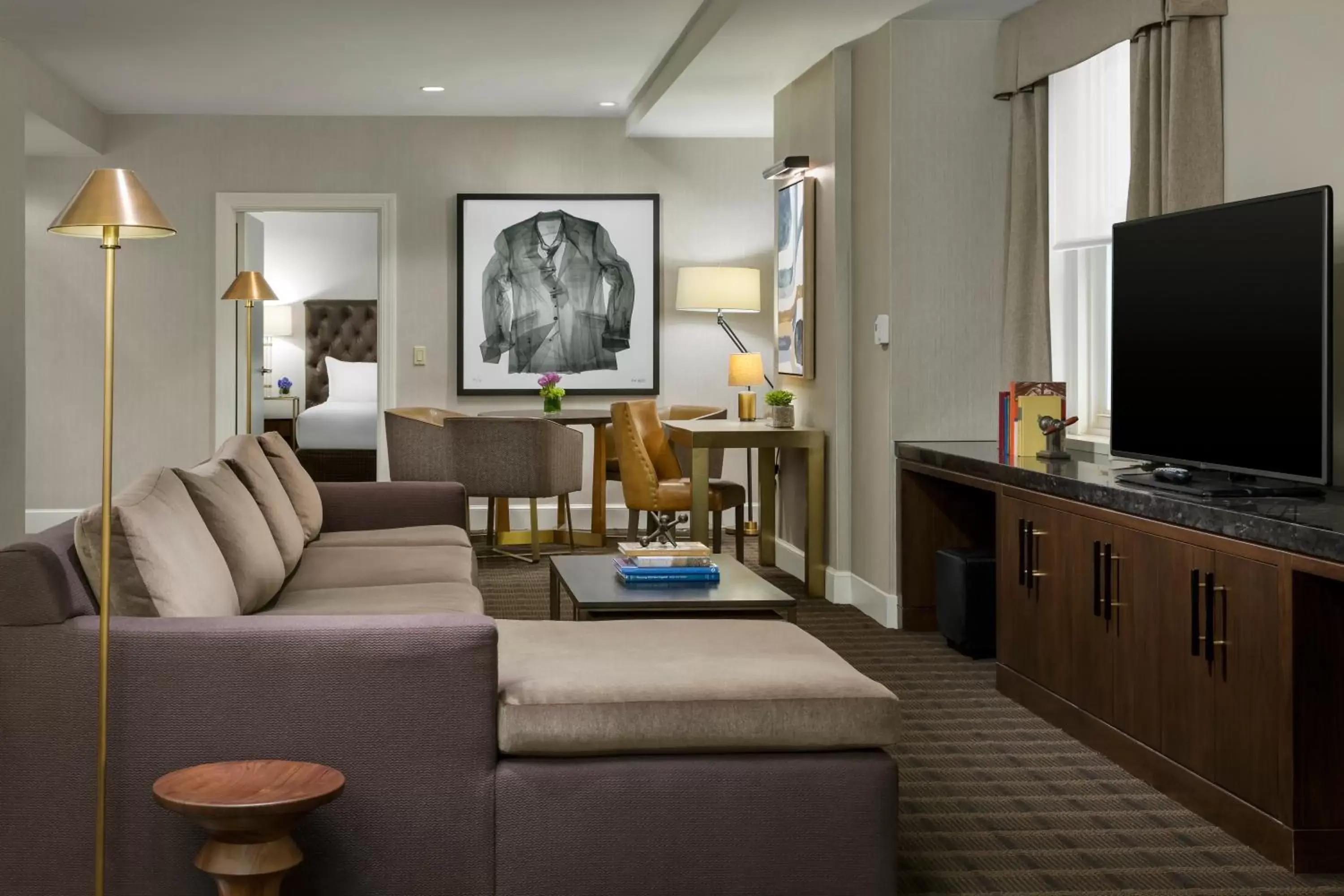 Living room, Seating Area in Boston Park Plaza