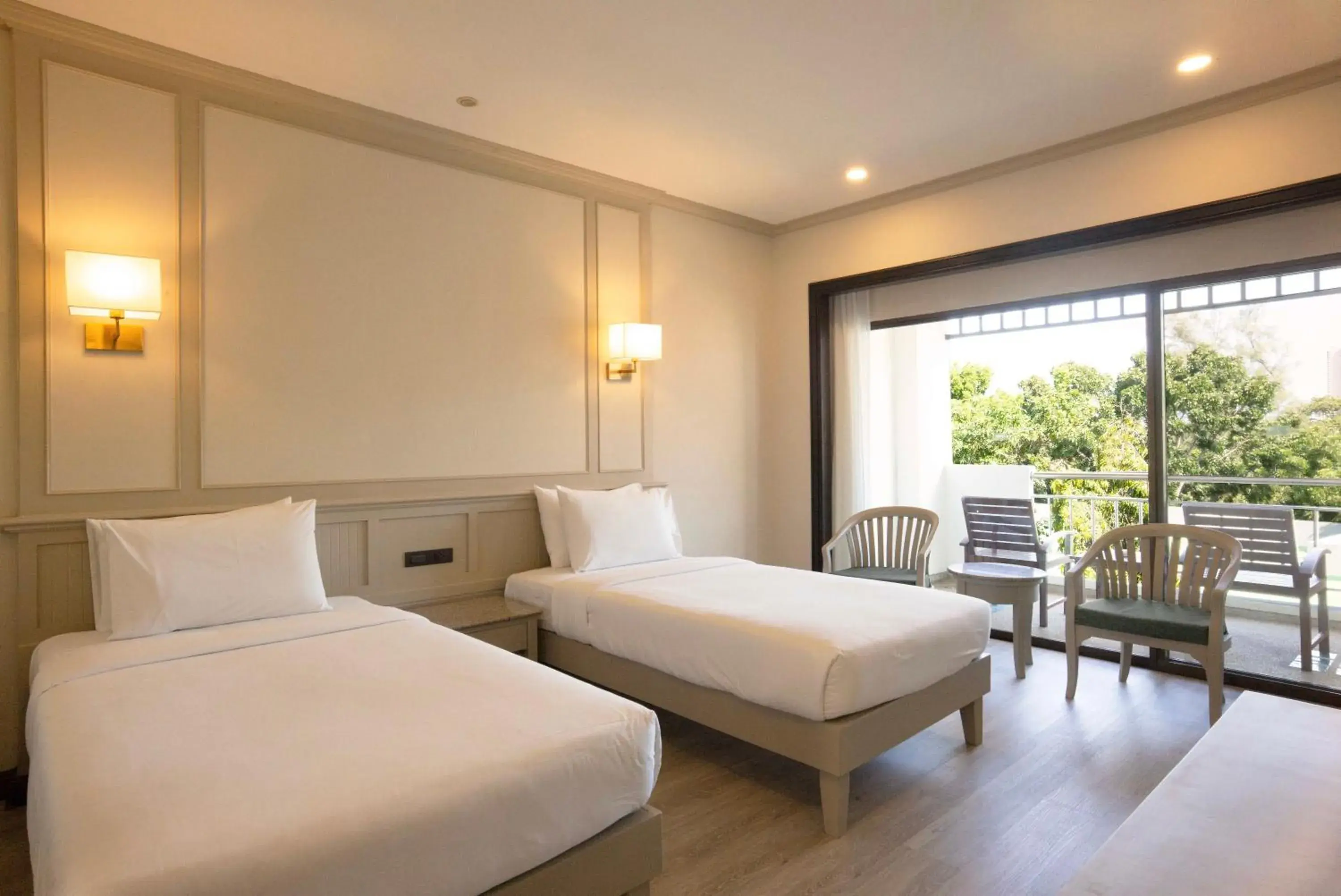 Bed in Pinnacle Grand Jomtien Resort and Beach Club - SHA Extra Plus