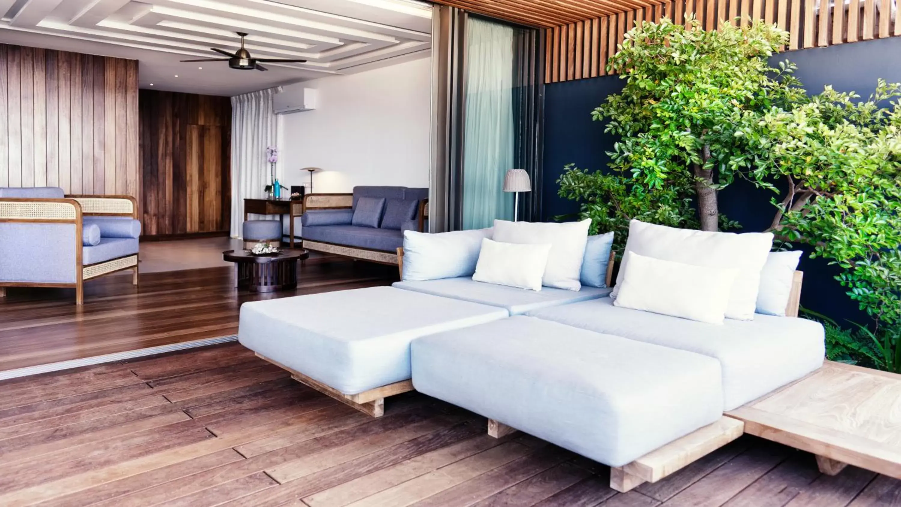 Seating Area in Blue Margouillat Seaview Hotel-RELAIS & CHATEAUX