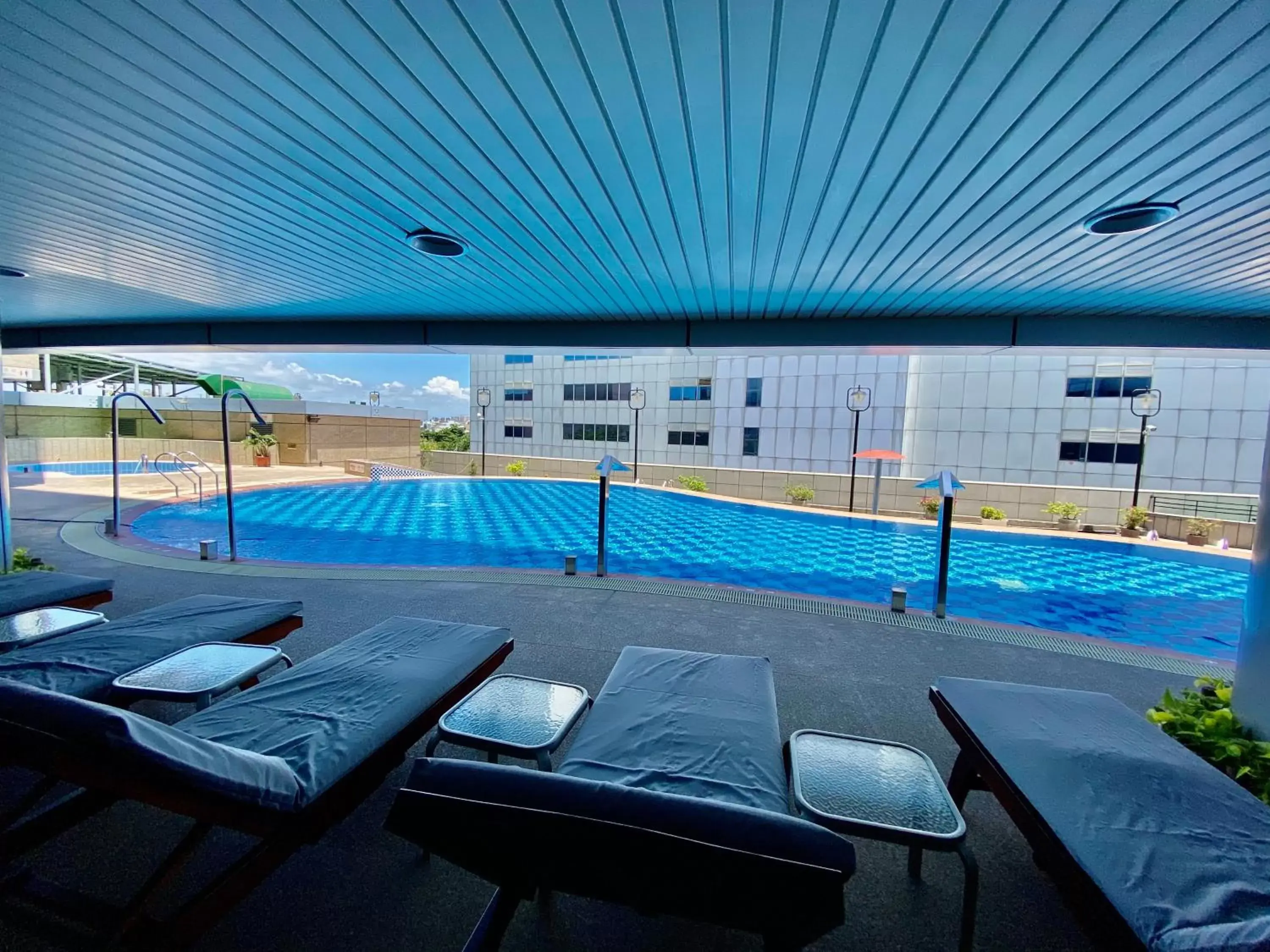 Pool view in Evergreen Plaza Hotel - Tainan Pool view in Evergreen Plaza Hotel - Tainan