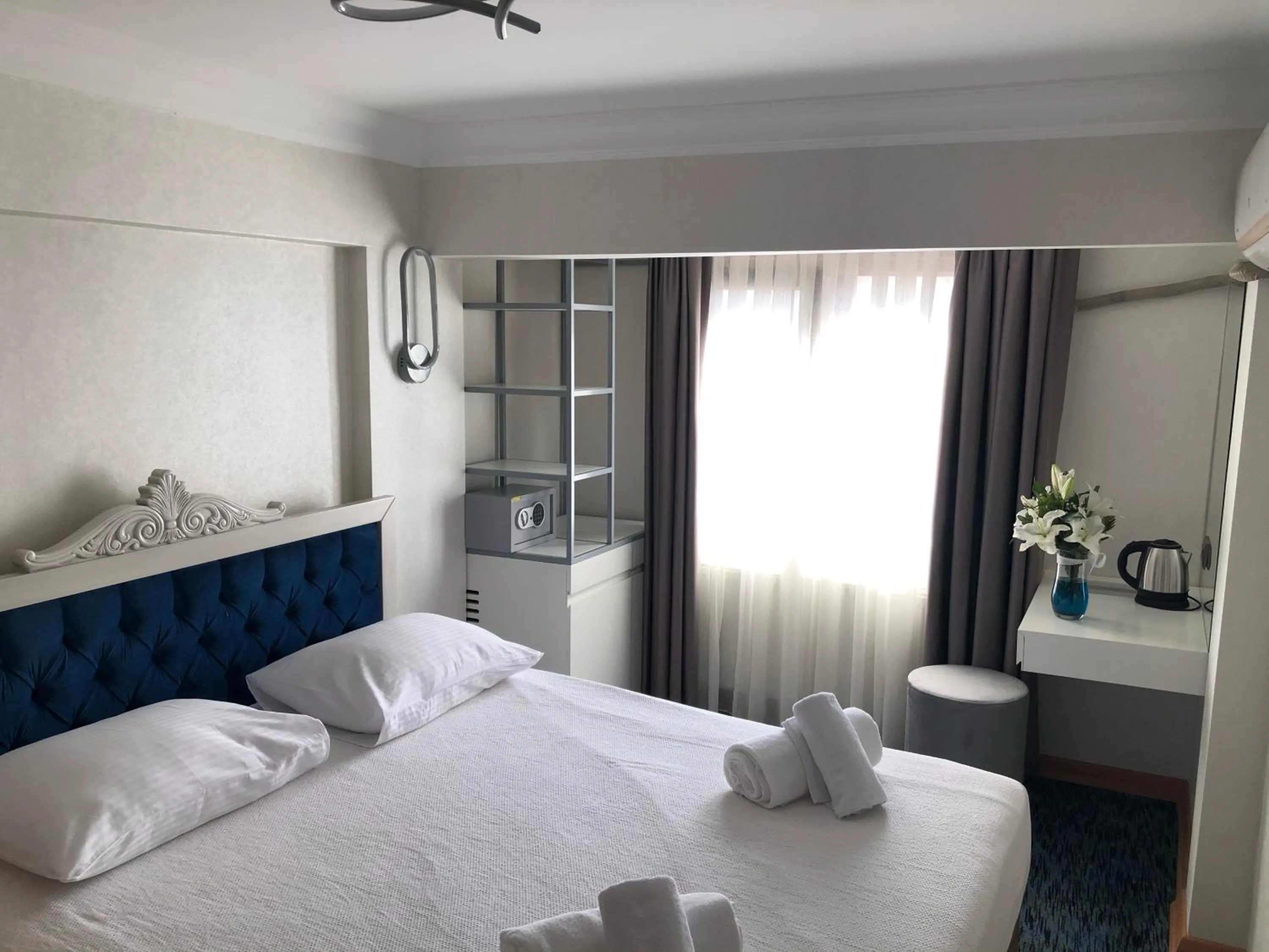 Bed in Turk Art Hotel