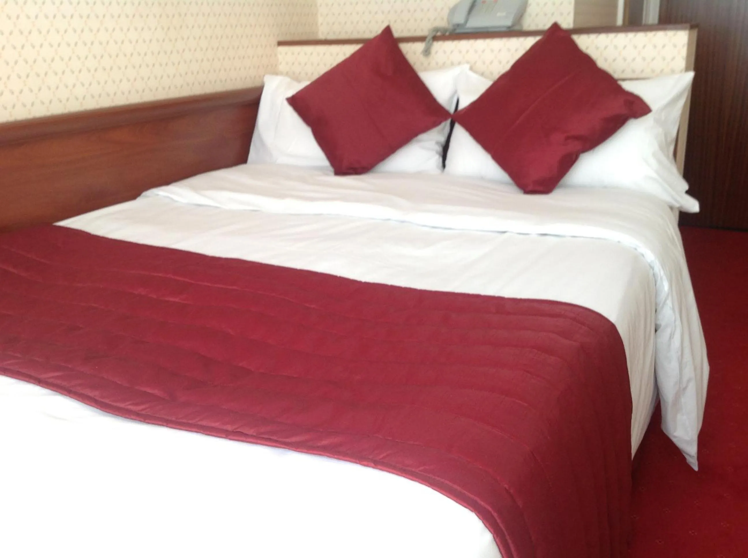 Bed in Avon Hotel