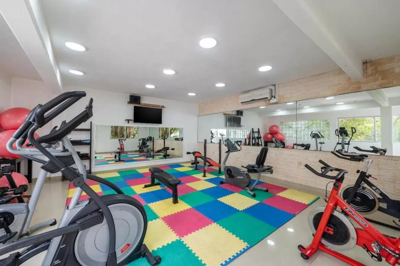 Fitness centre/facilities, Fitness Center/Facilities in Hotel Dos Playas Faranda Cancún