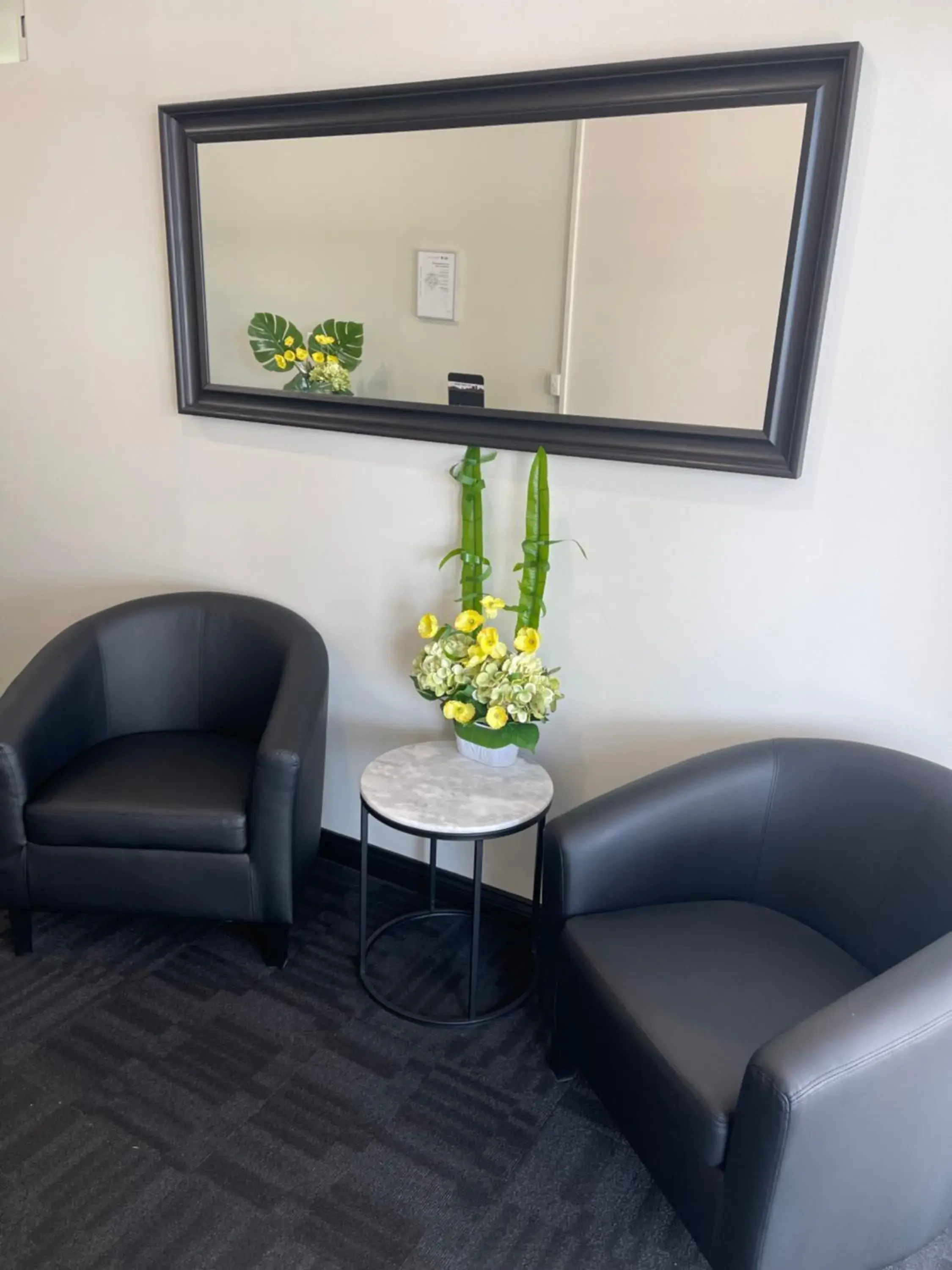 Lobby or reception, Seating Area in City West Motel