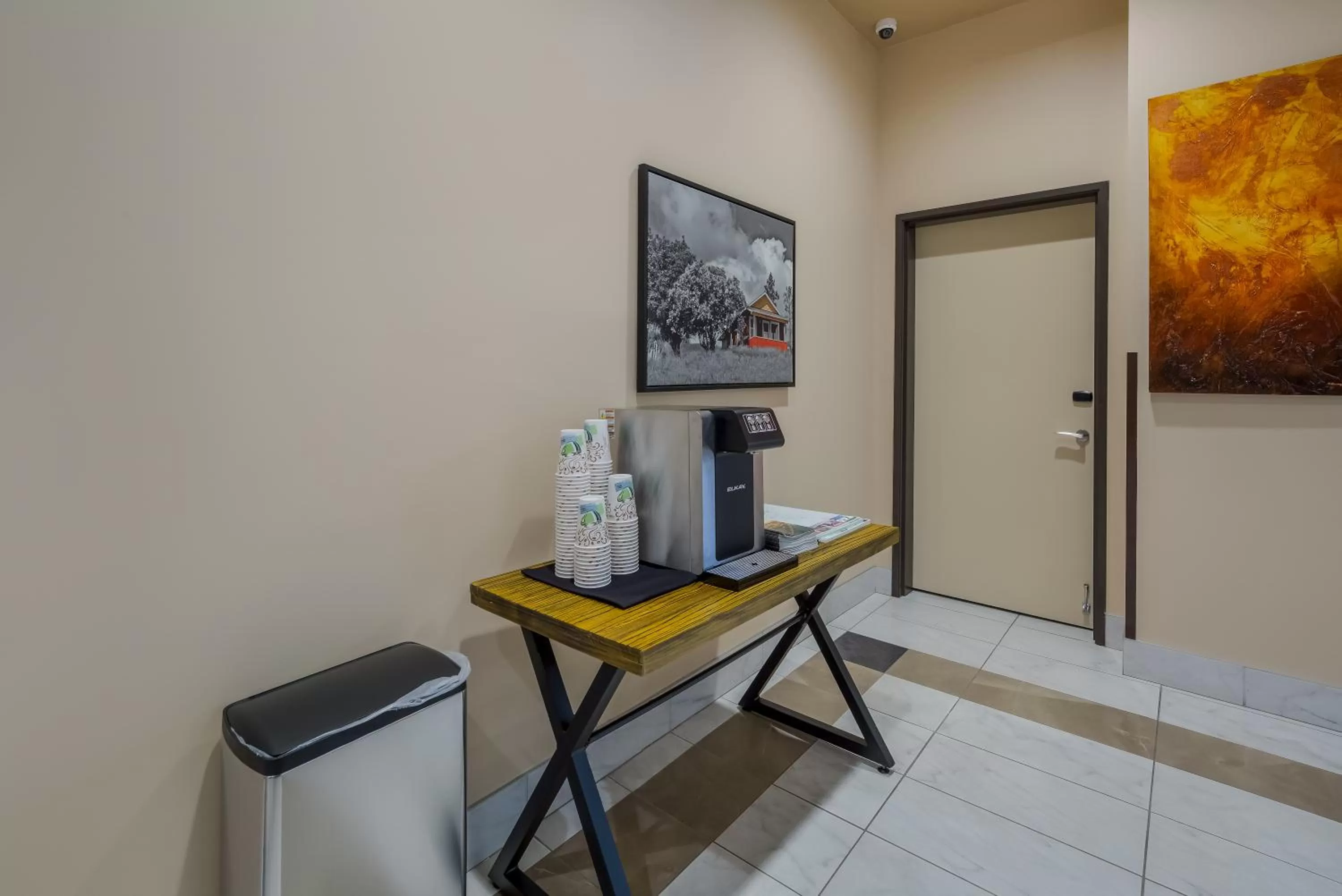 Lobby or reception in Hotel 11, MOD A Sonesta Collection