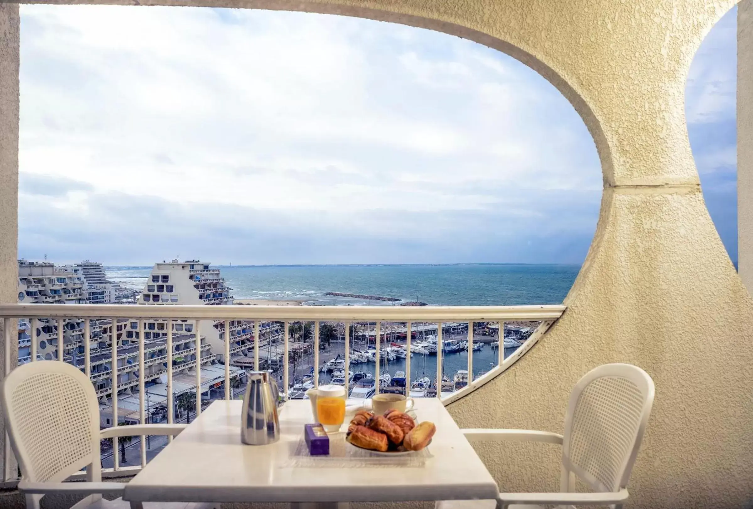 Balcony/Terrace in Mercure Port La Grande Motte