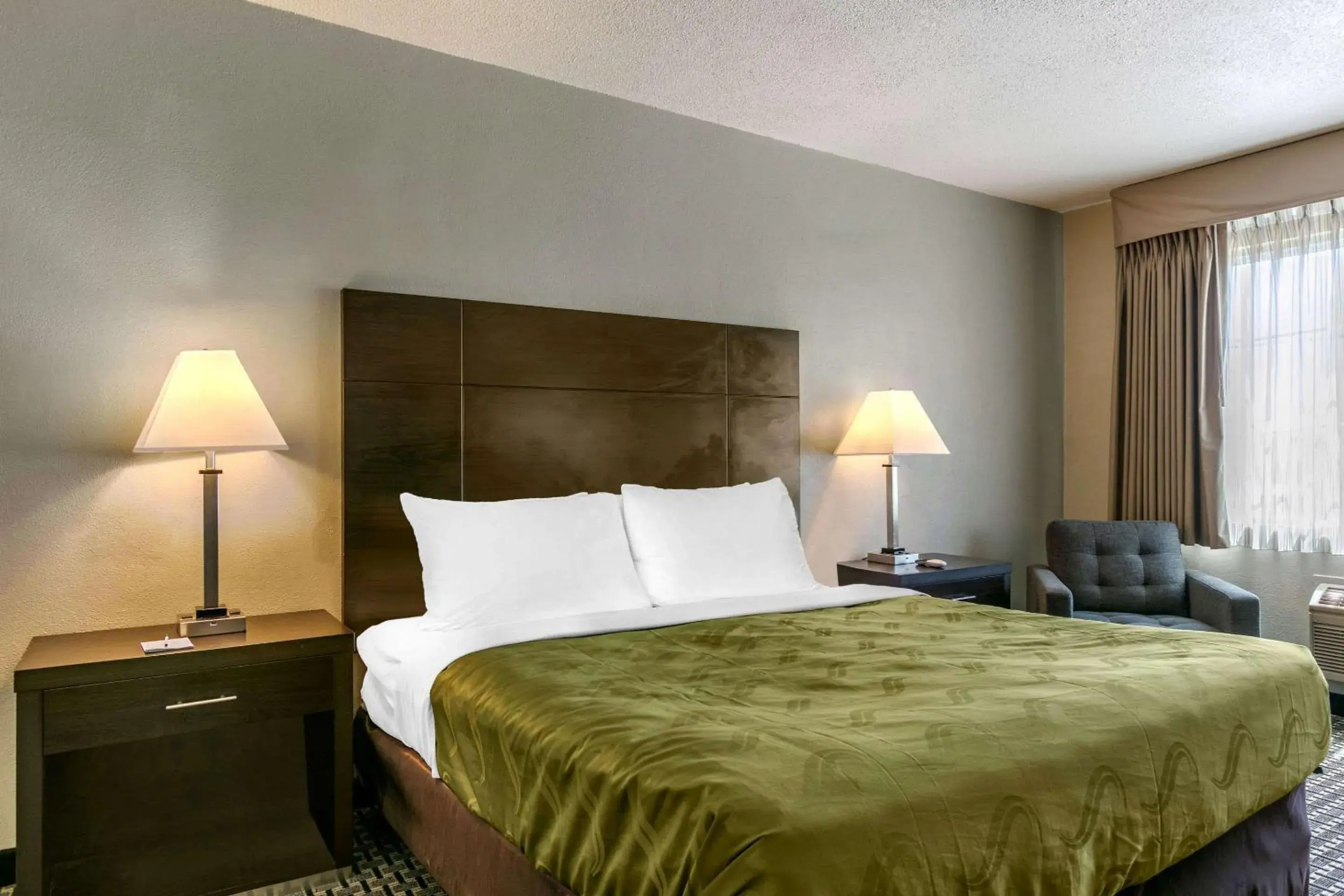 Photo of the whole room, Bed in Quality Inn Rawlins I-80 Photo of the whole room, Bed in Quality Inn Rawlins I-80