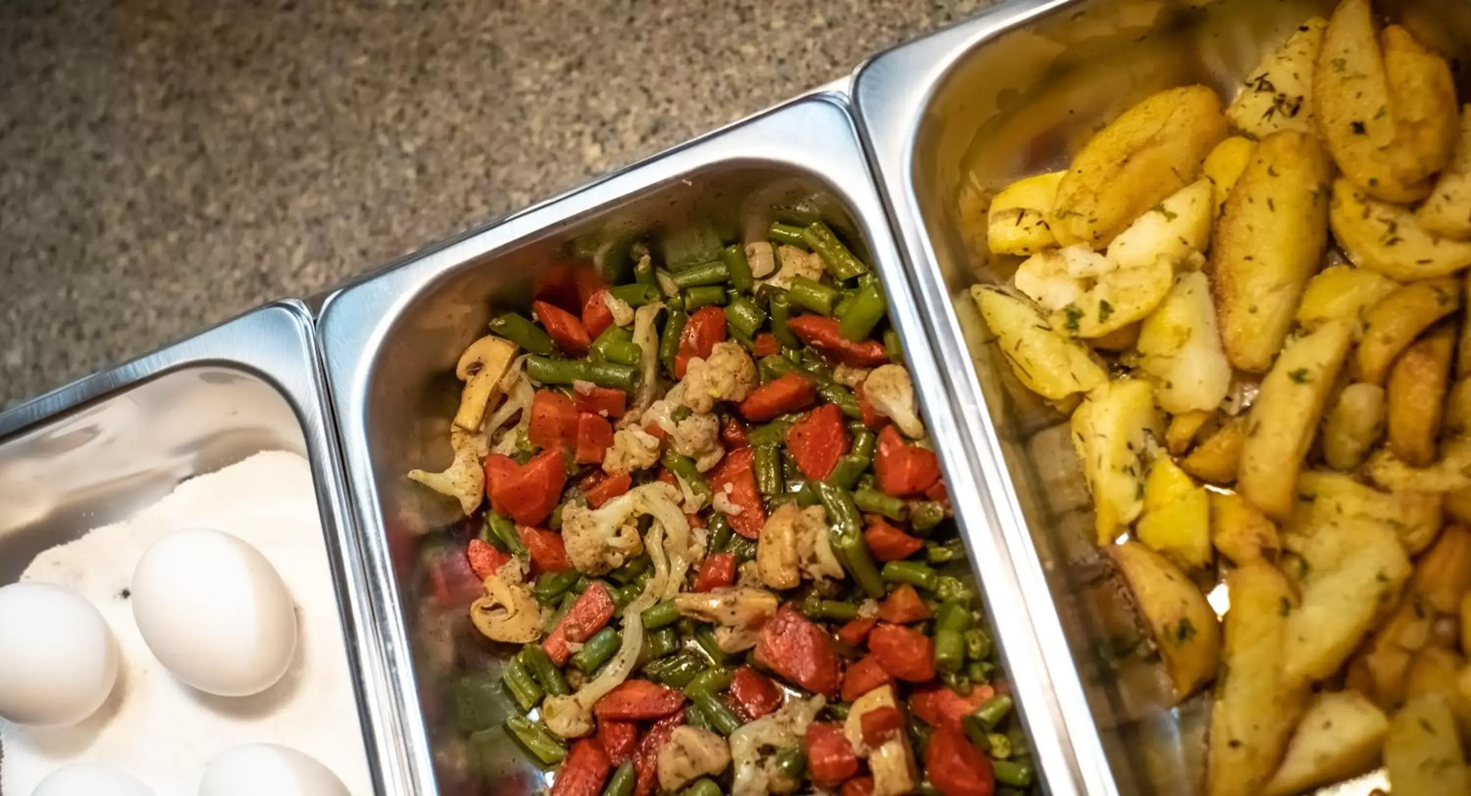 Restaurant/places to eat in Bhikampur Lodge By Howard Restaurant/places to eat in Bhikampur Lodge By Howard