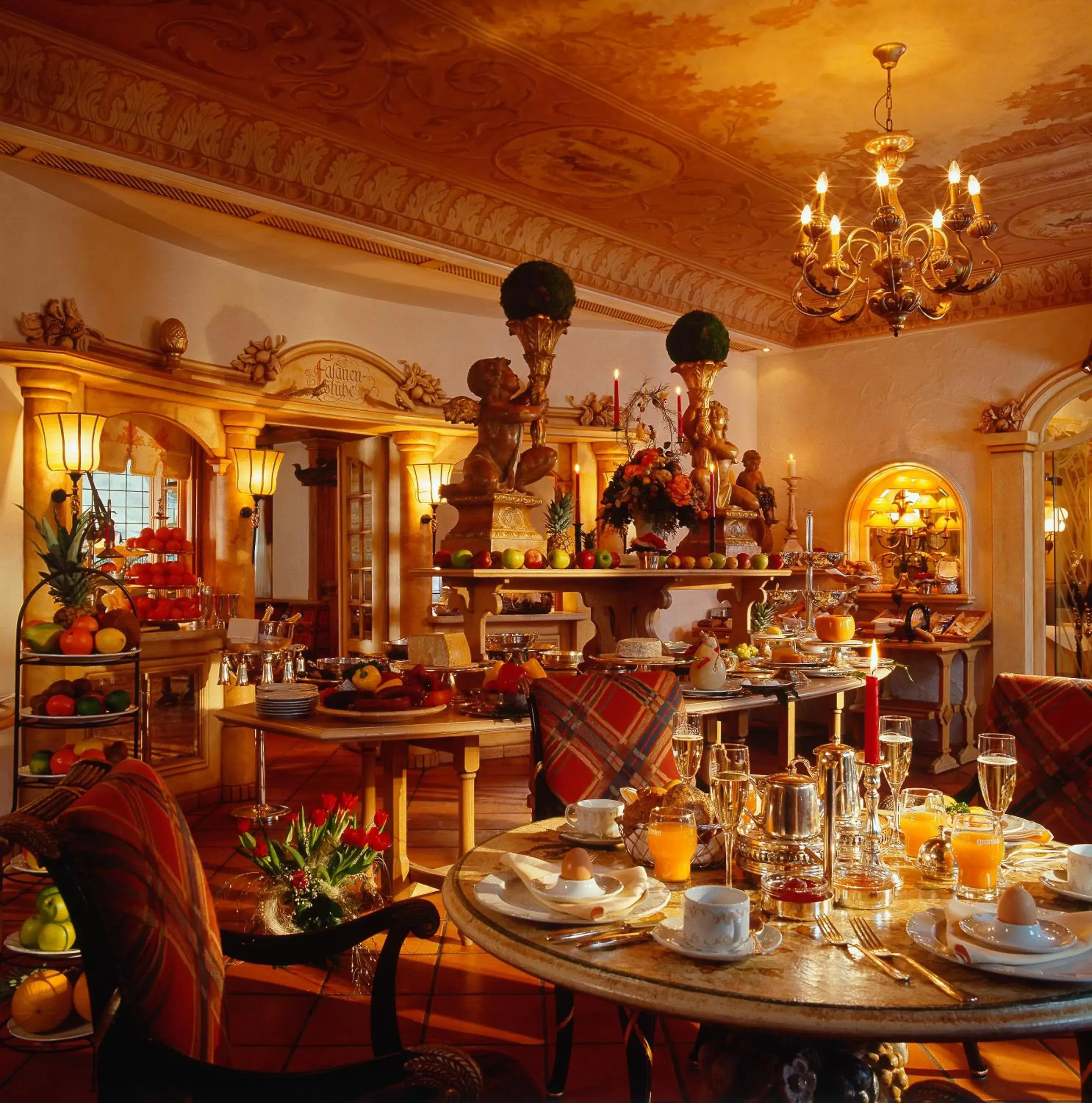 Buffet breakfast, Restaurant/Places to Eat in Relais & Châteaux Jagdhof Glashütte