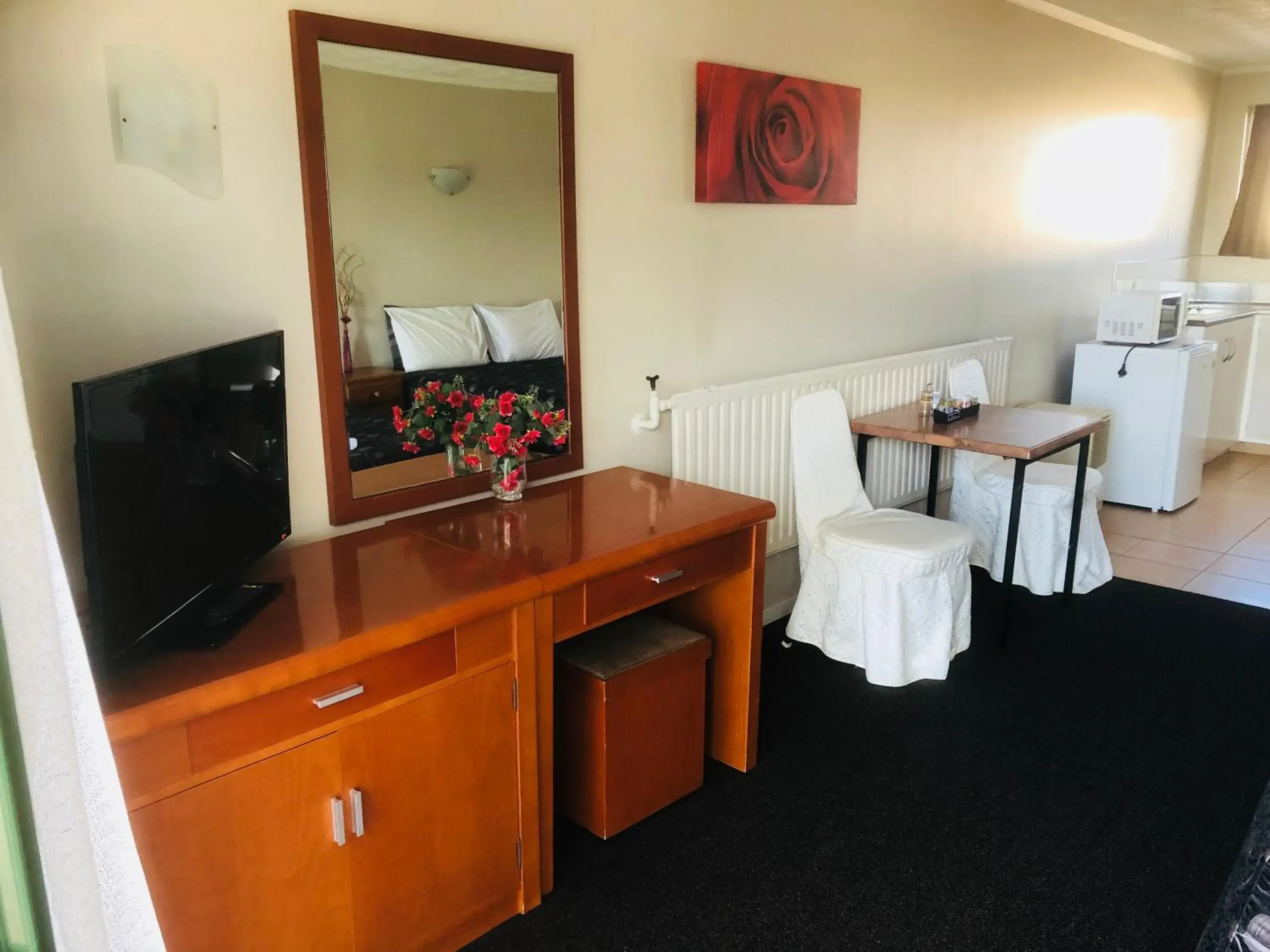 Seating area in Gateway International Motel Seating area in Gateway International Motel