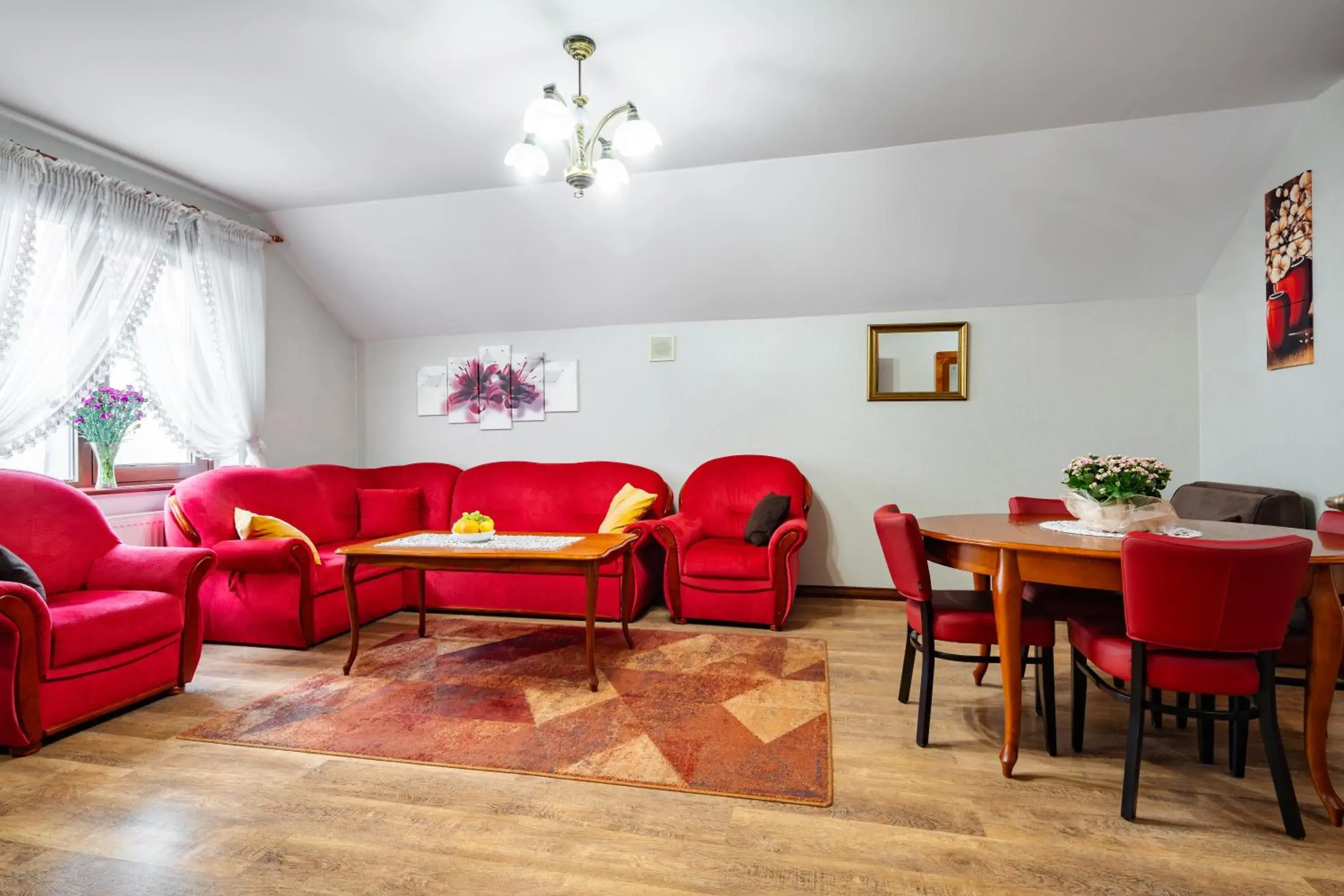 Living room, Seating Area in Gotyk