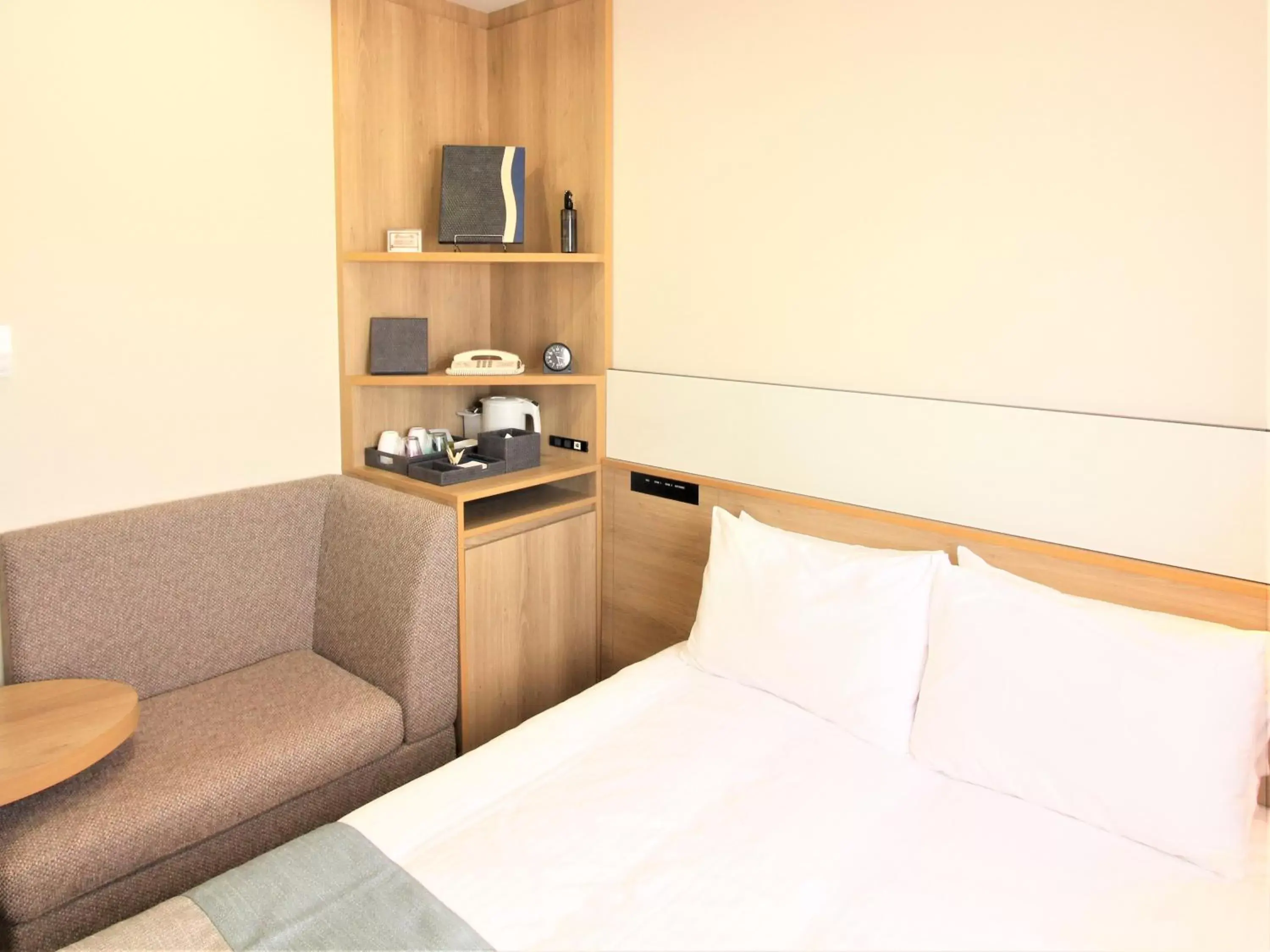 Bedroom, Bed in Hotel Hokke Club Naha Shintoshin