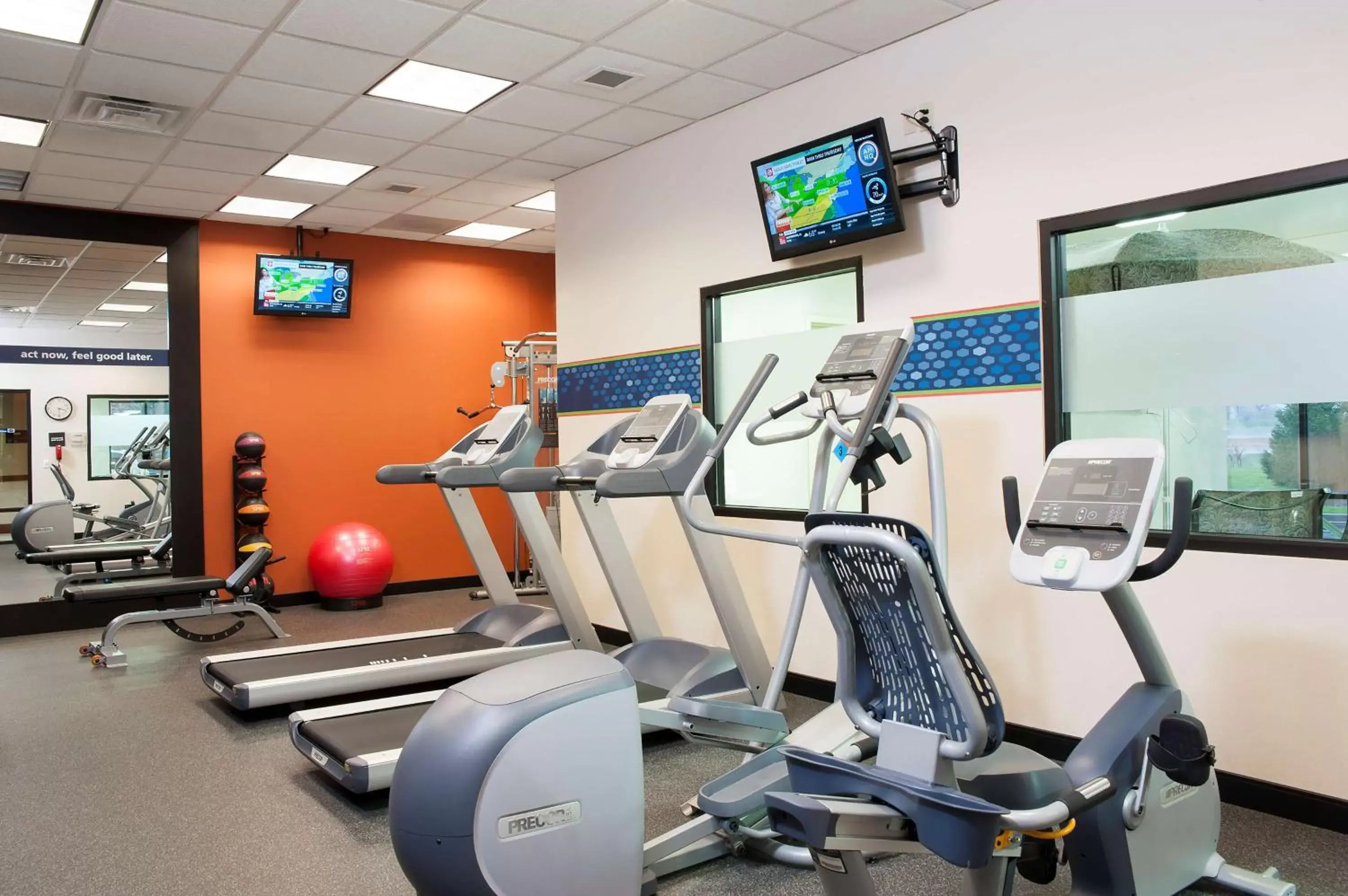 Fitness centre/facilities, Fitness Center/Facilities in Hampton Inn and Suites Indianapolis-Fishers
