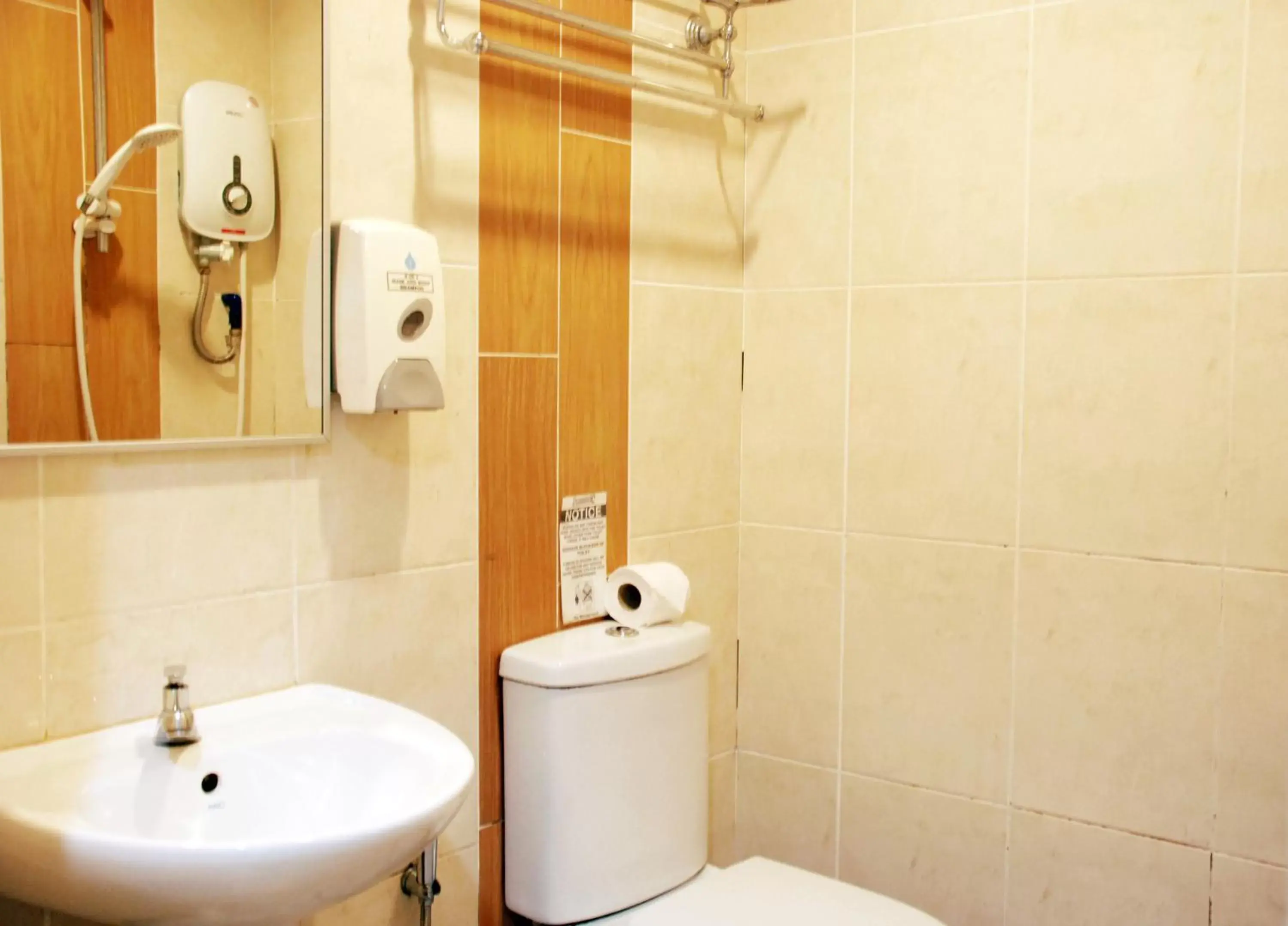 Shower, Bathroom in Promenade Service Apartment