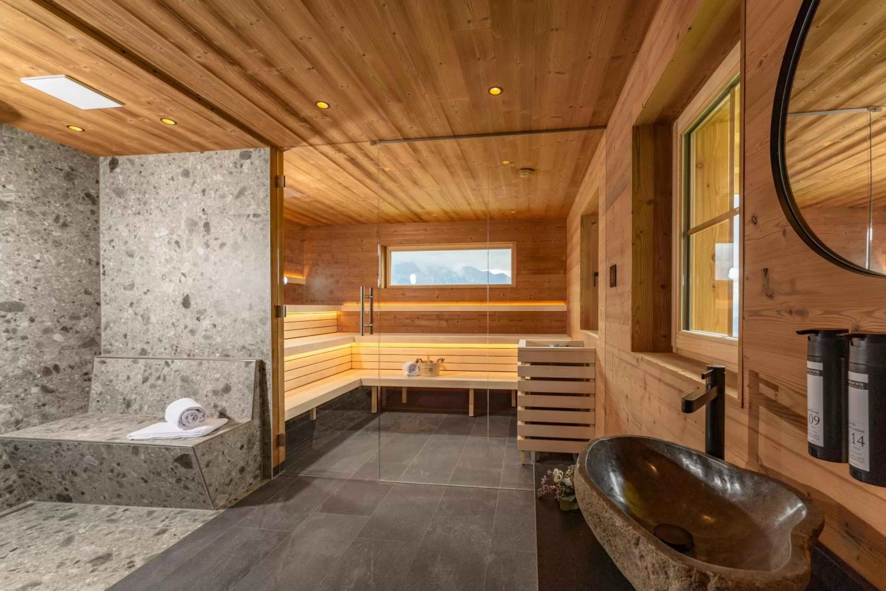 Shower in Almwelt Austria