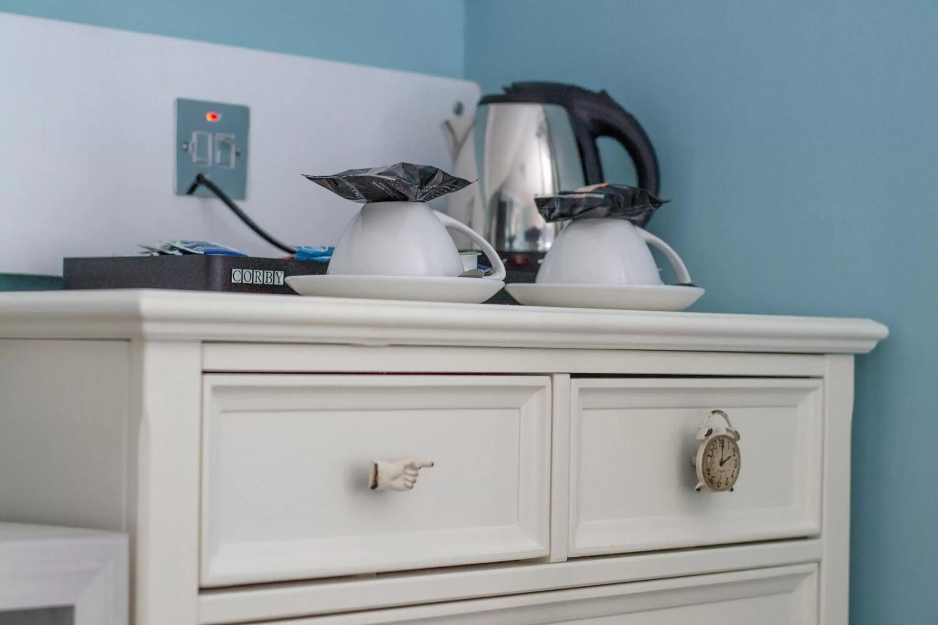 Coffee/Tea Facilities in The Bingham Townhouse