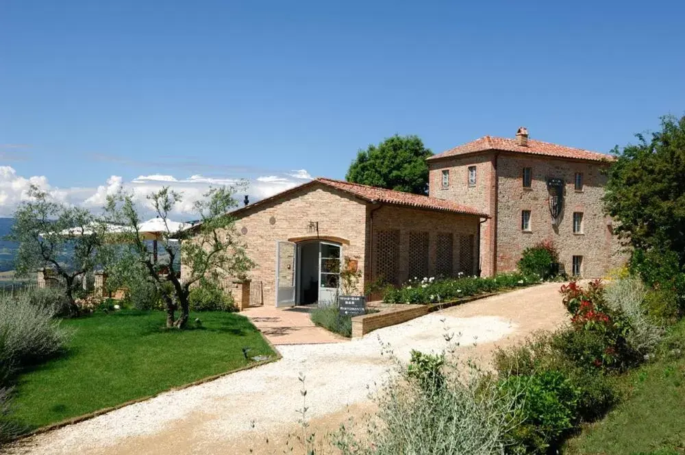 Property Building in Locanda Della Picca