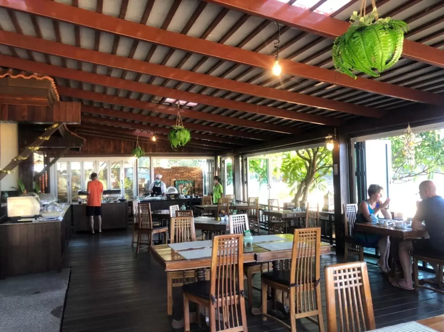 Restaurant/places to eat in Khaolak Palm Beach Resort Restaurant/places to eat in Khaolak Palm Beach Resort