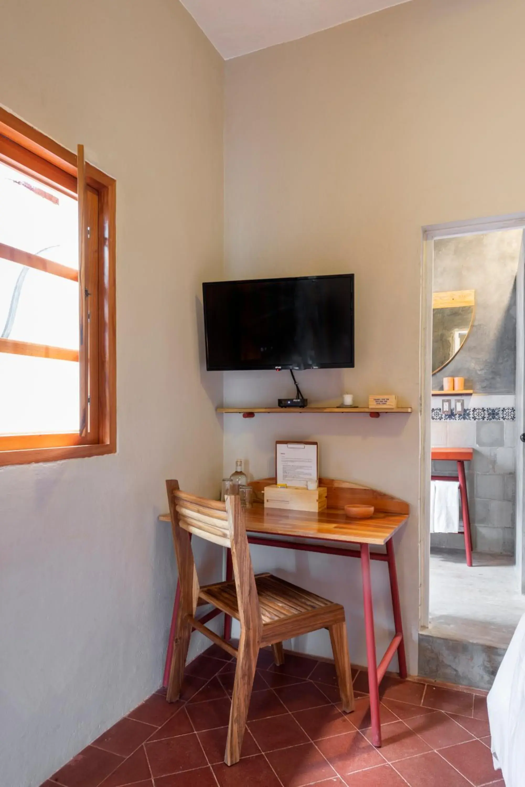 Seating area, TV/Entertainment Center in GRANA B&B