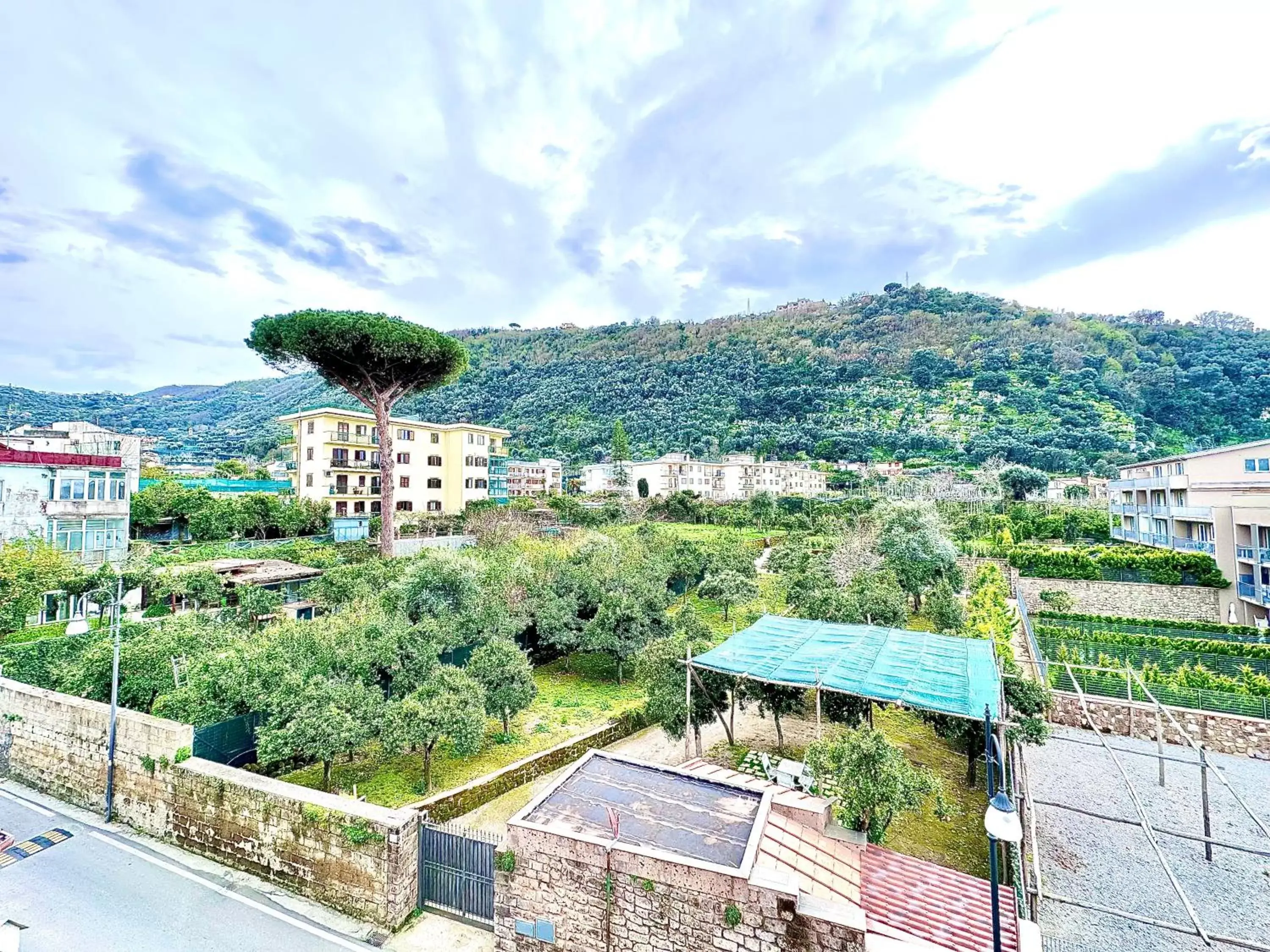 Spring, Bird's-eye View in Sorrenthouse