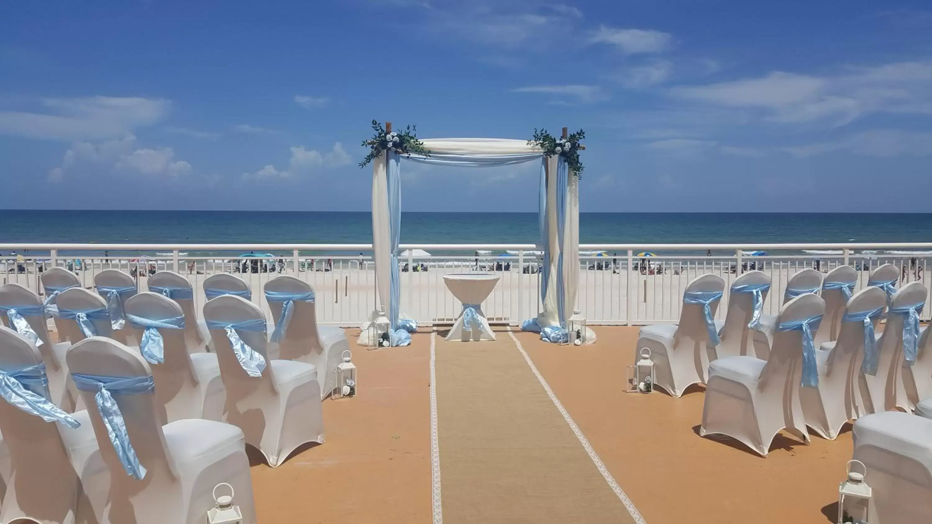 Patio, Banquet Facilities in Comfort Inn & Suites Daytona Beach Oceanfront