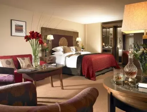 Bed in Westport Plaza Hotel, Spa & Leisure