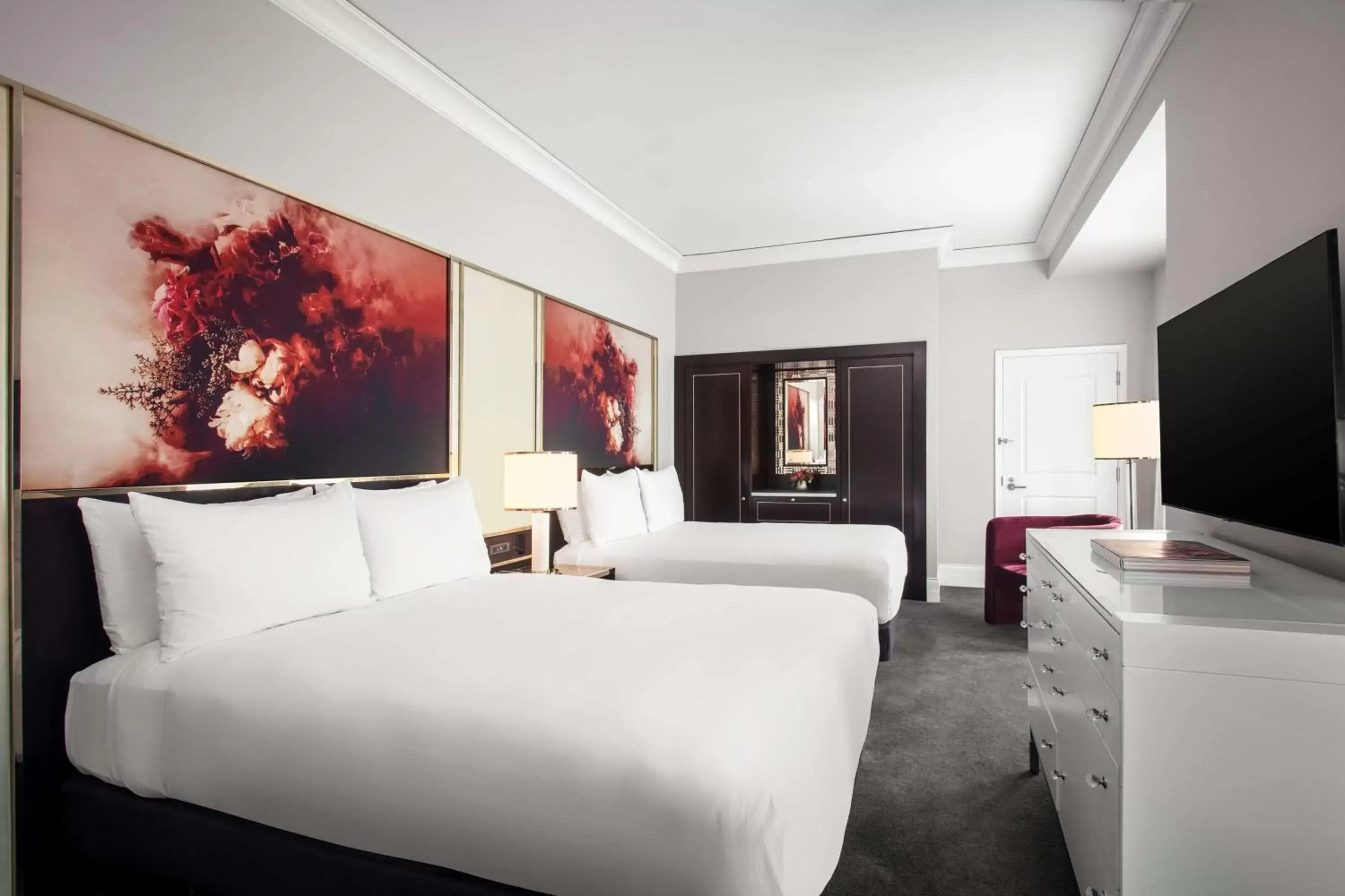 Deluxe Queen Room with Two Queen Beds in Waldorf Astoria Chicago
