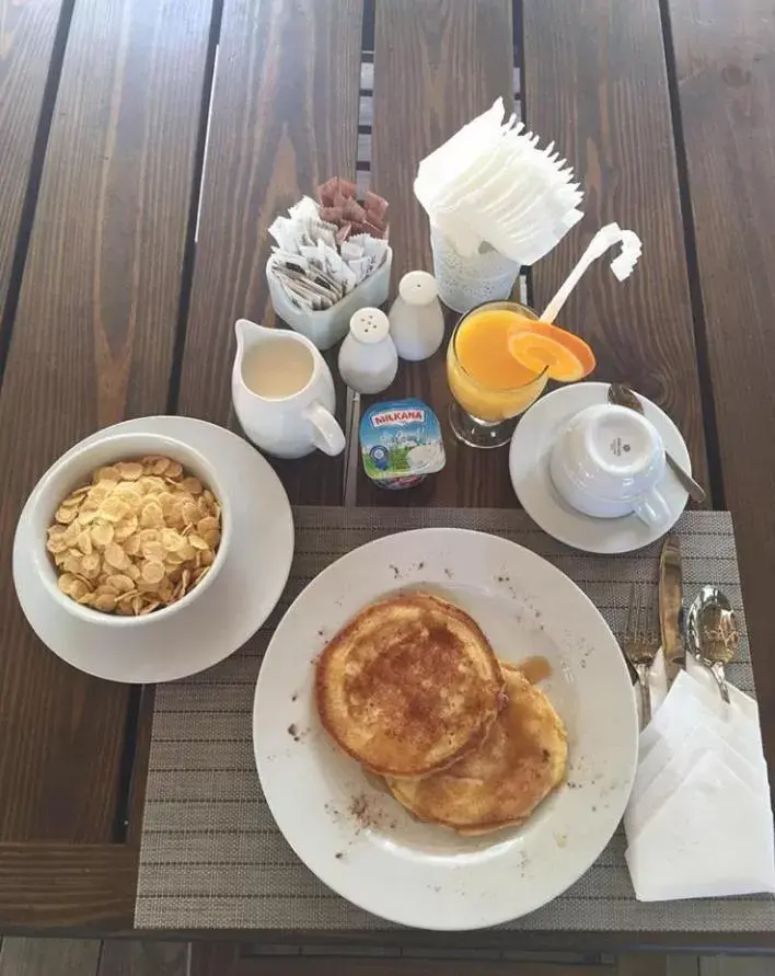 Breakfast in Batey Hotel Boutique Breakfast in Batey Hotel Boutique