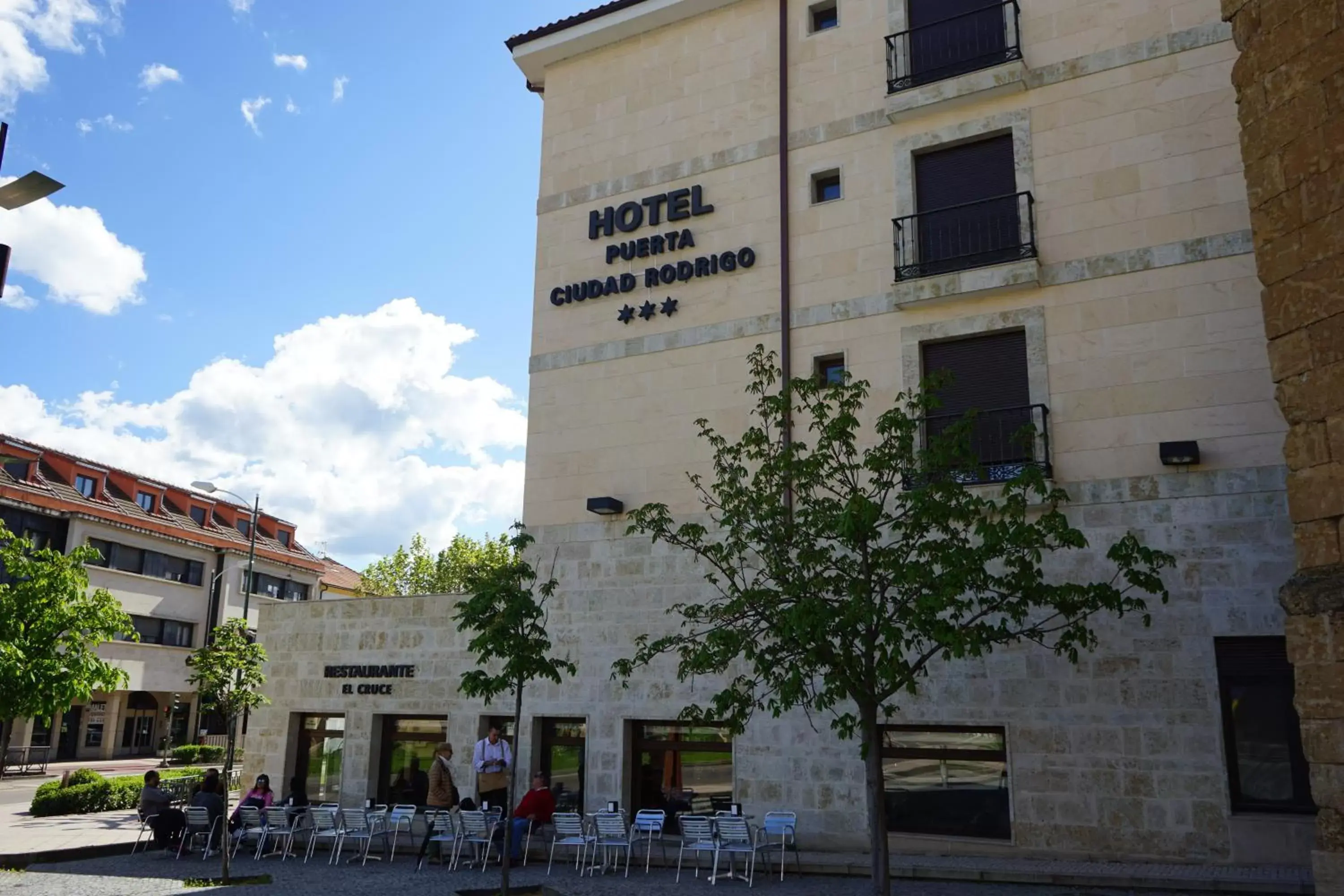 Facade/entrance, Property Building in Hotel Puerta Ciudad Rodrigo