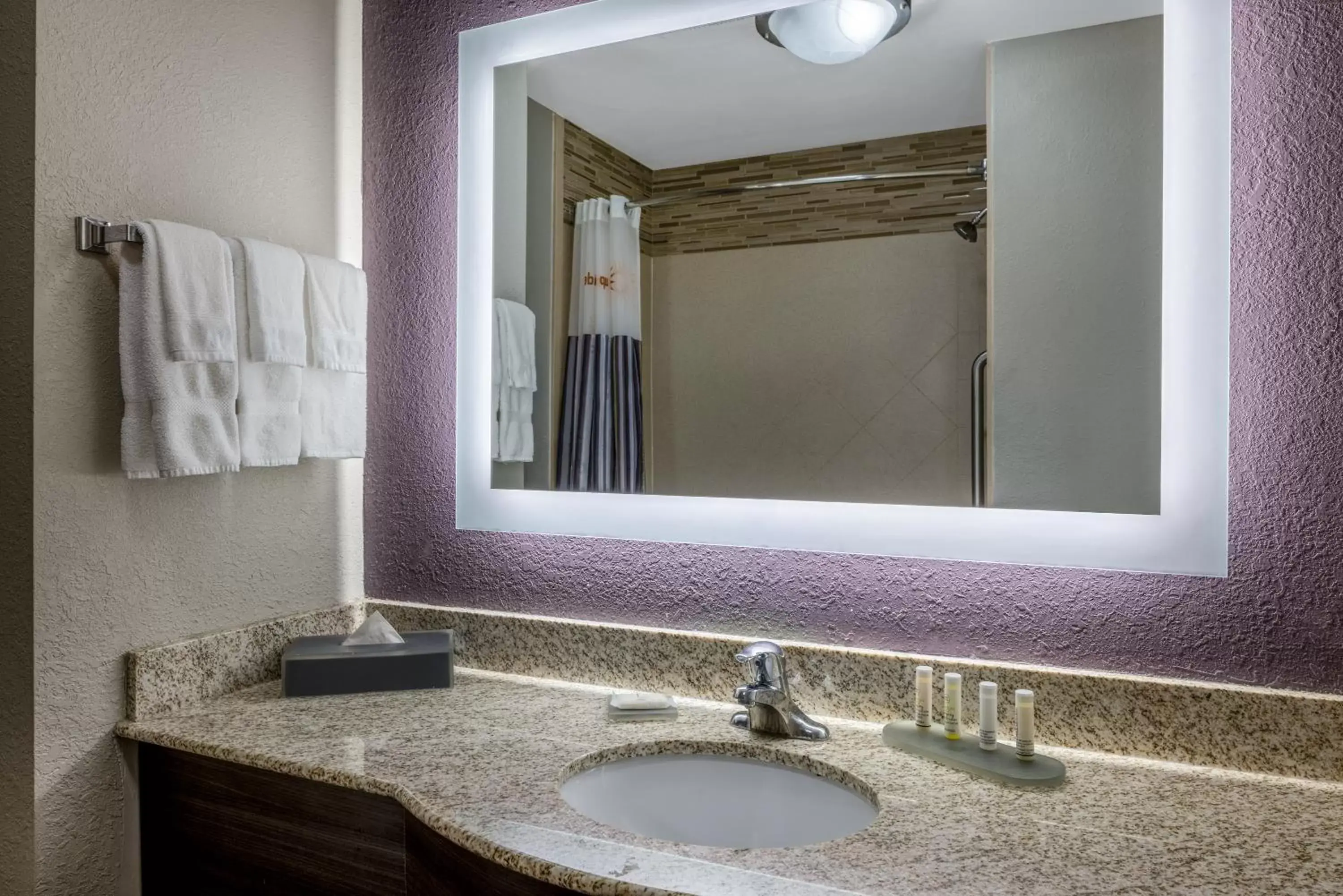 Bathroom in La Quinta by Wyndham Covington