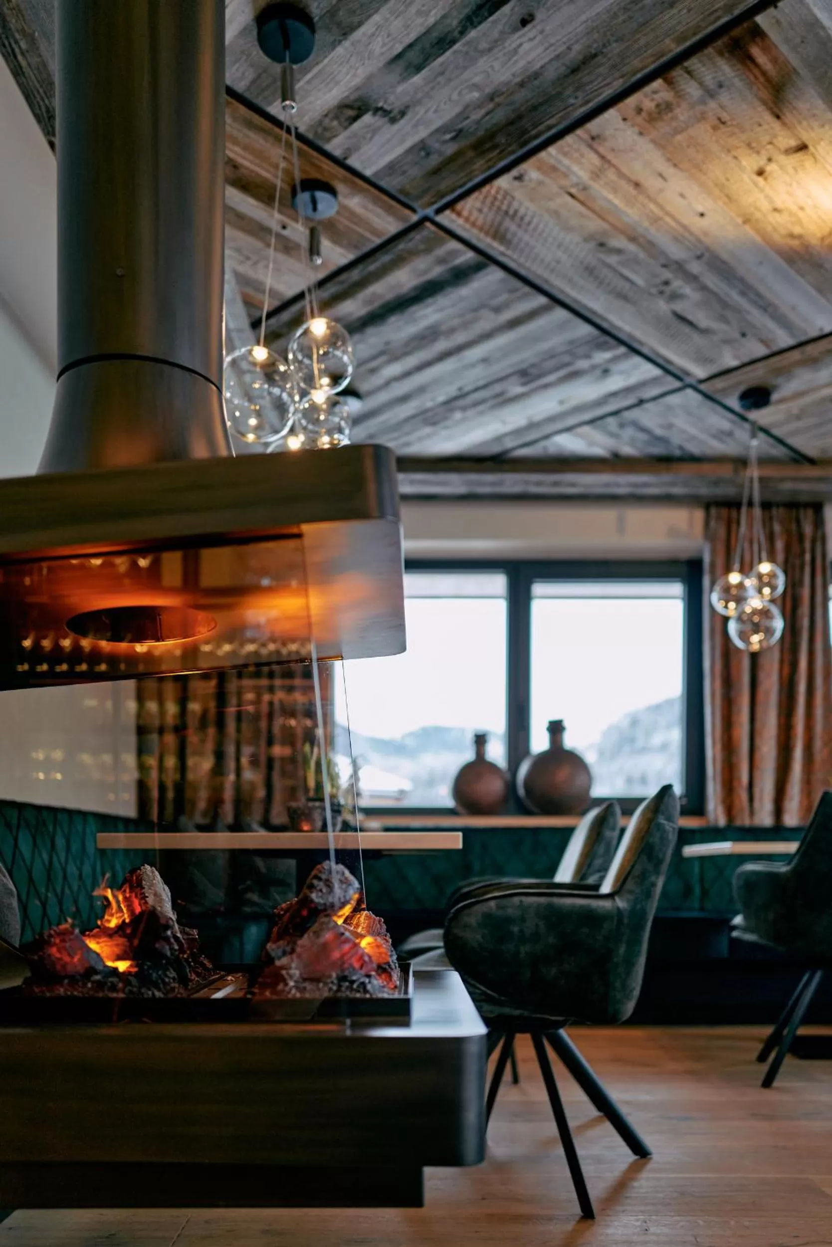 Restaurant/places to eat in Home suite home