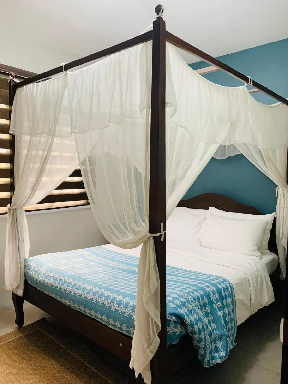 Bed in Paradores de Vigan