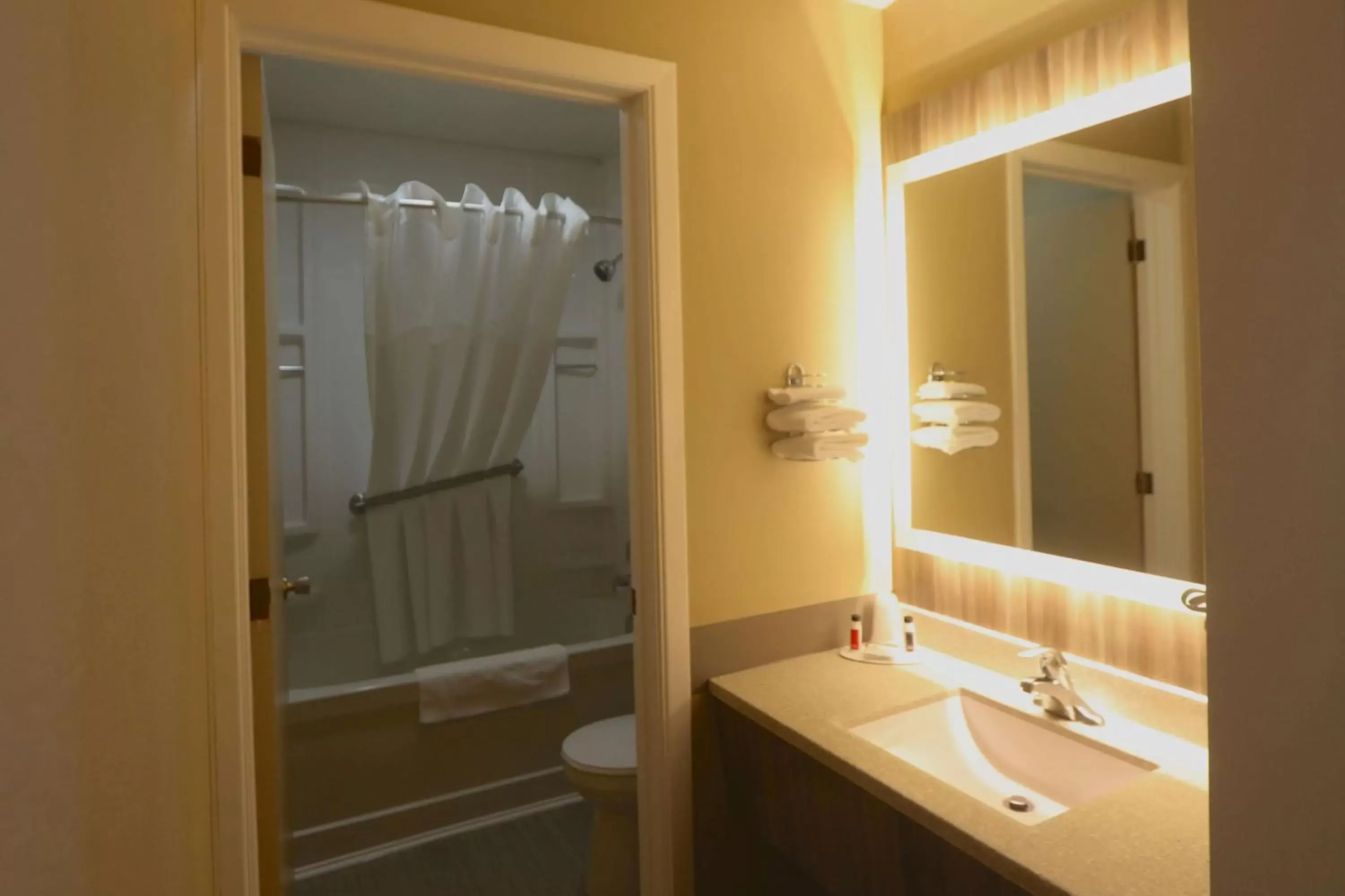 Bathroom in Super 8 by Wyndham Hearst ON