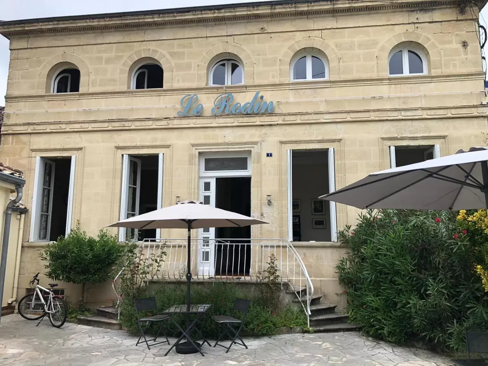 Facade/entrance, Property Building in Le Rodin Bazas