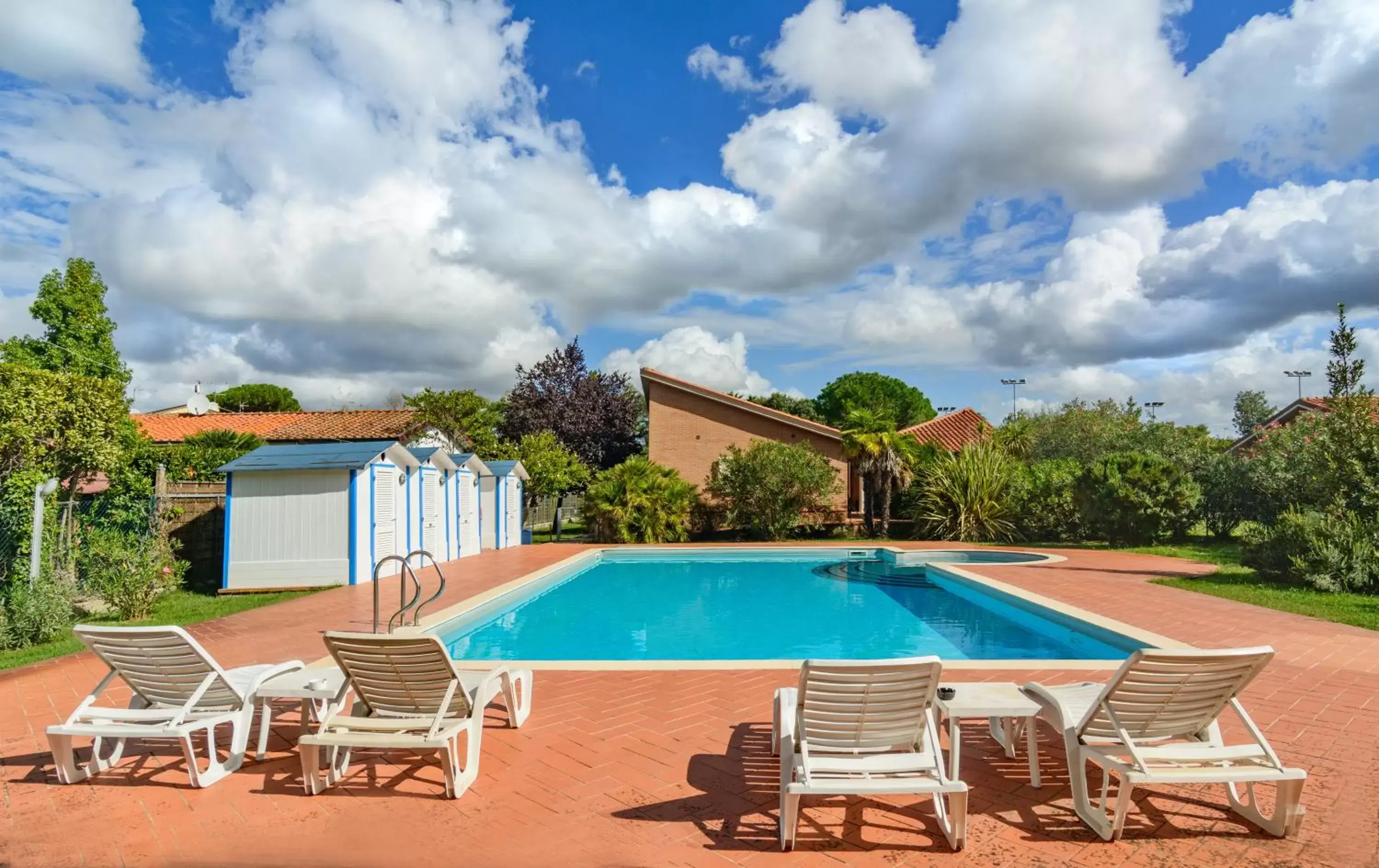 Pool view, Swimming Pool in Residence San Rossore