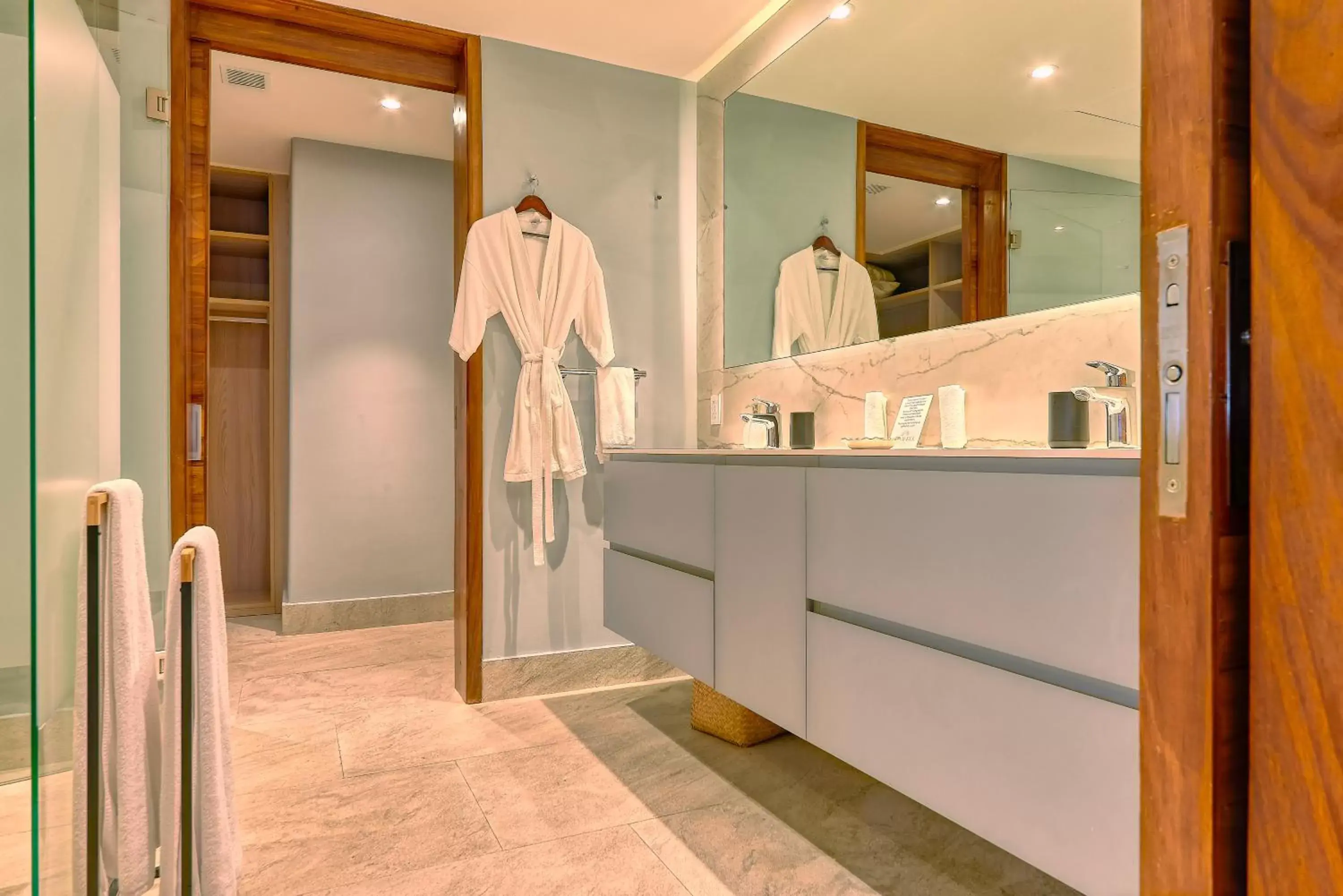 Bathroom, Lobby/Reception in Maxwell Residences at Indah