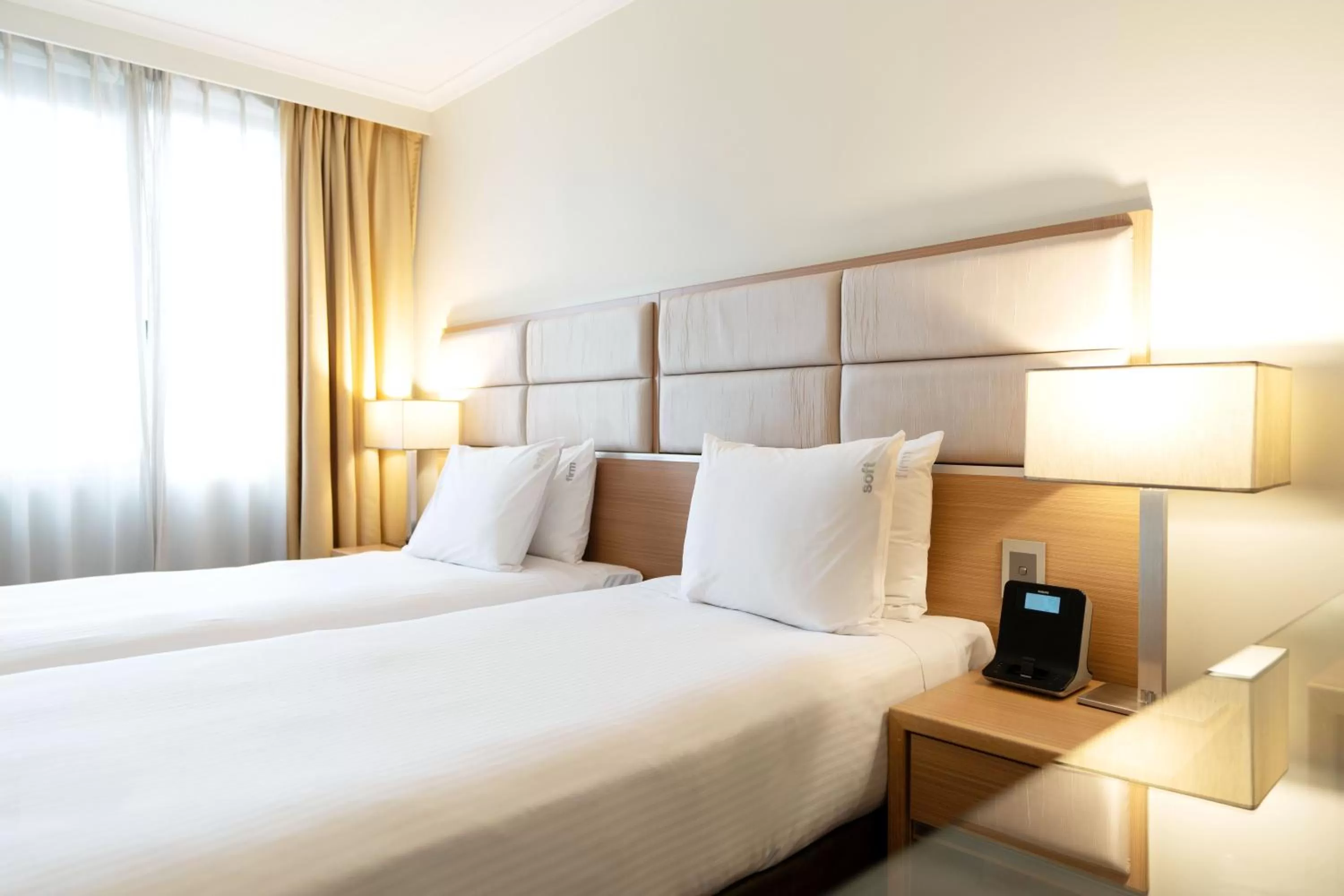 Bed in Holiday Inn Parramatta by IHG