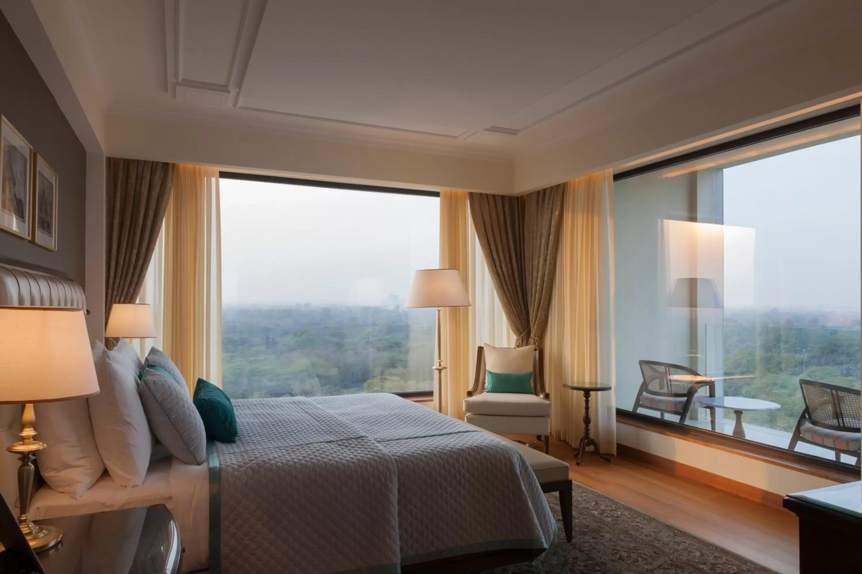 Bedroom, View in The Oberoi New Delhi